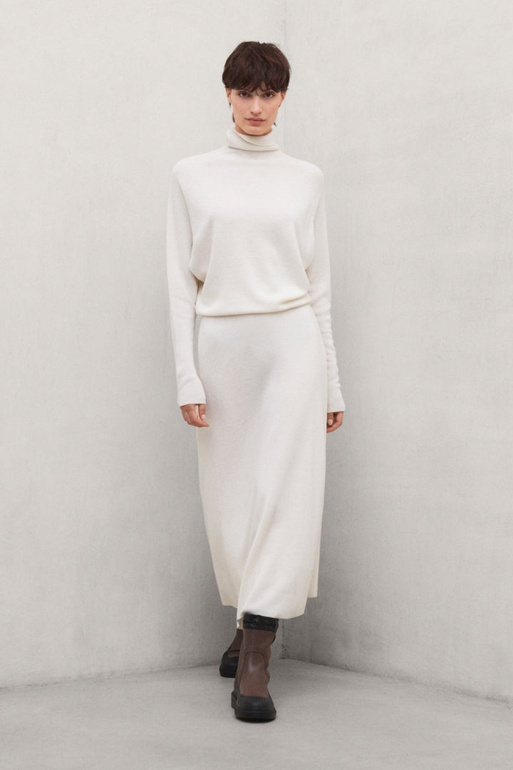 Nueva colección otoño-invierno: vestidos de mujer