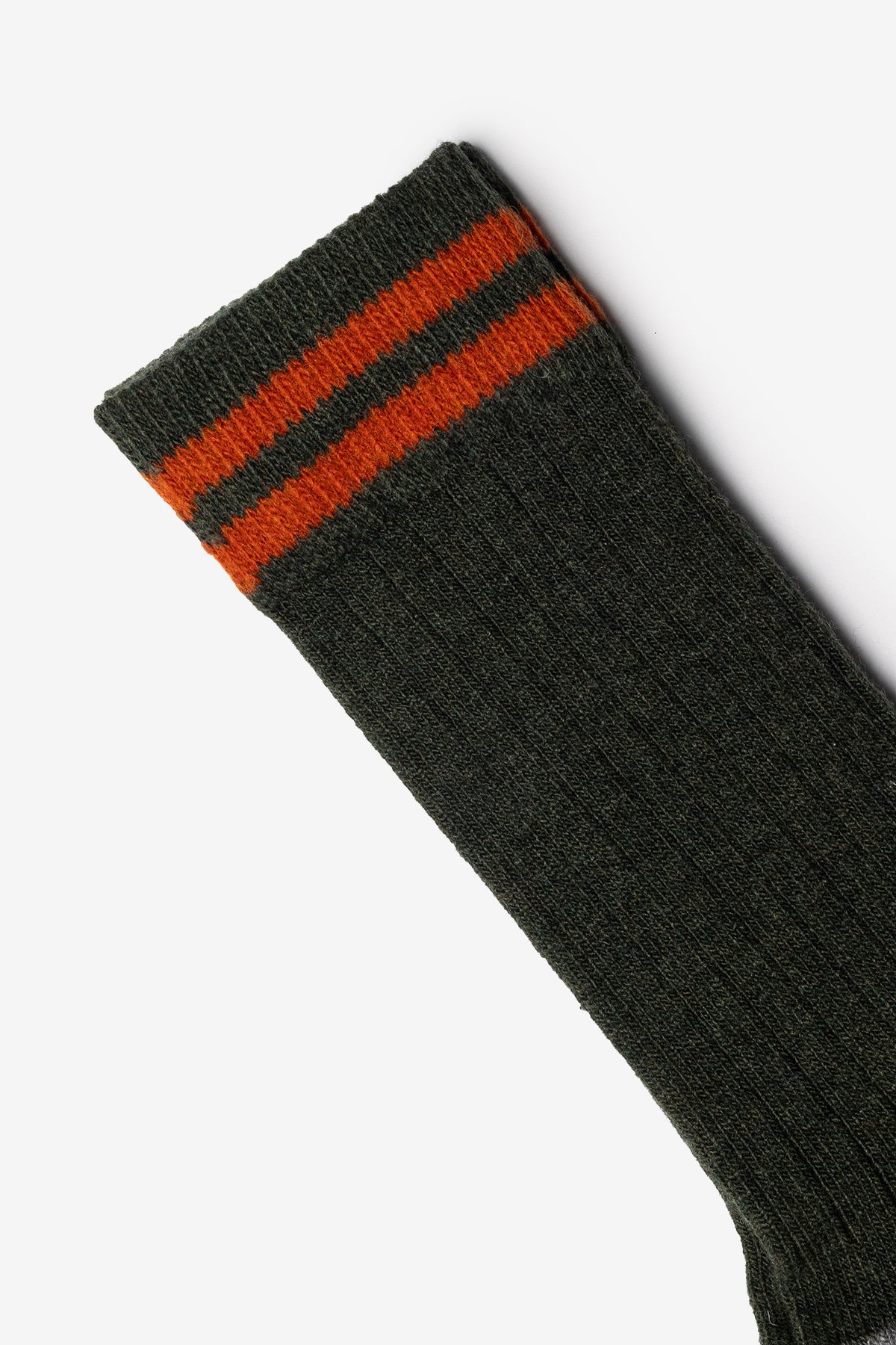 DARK GREEN MOUNTAIN SOCKS