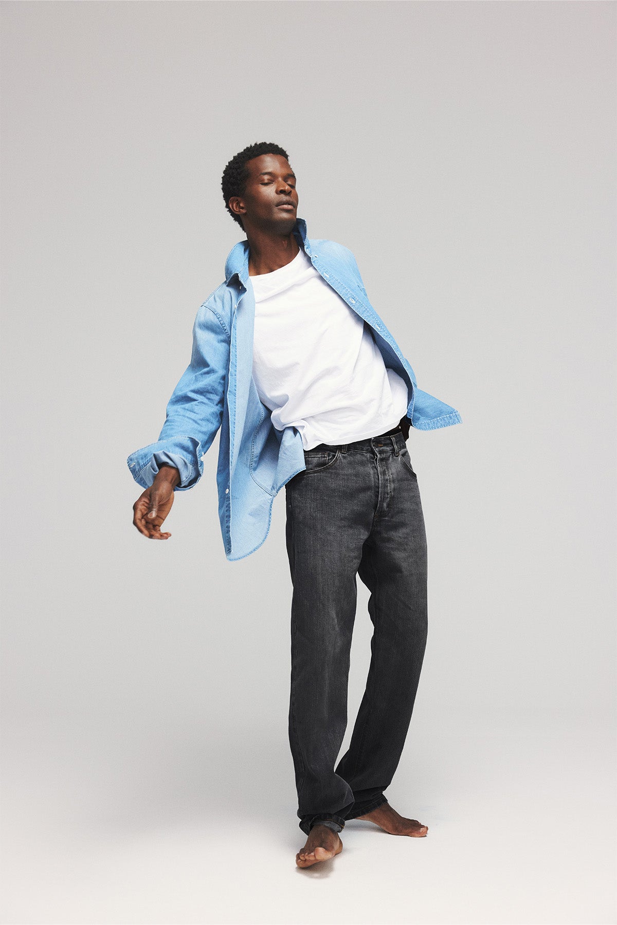 light denim dress shirt ECOALF Walter Crafted from durable cotton AS17 SIZE:S*FINAL SALE* Anthropologie Tiered & True