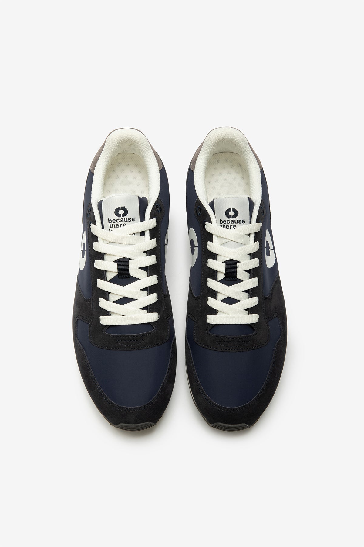 BLUE TYALE TRAINERS 