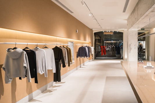 Qué comprar en rebajas: compras conscientes y duraderas