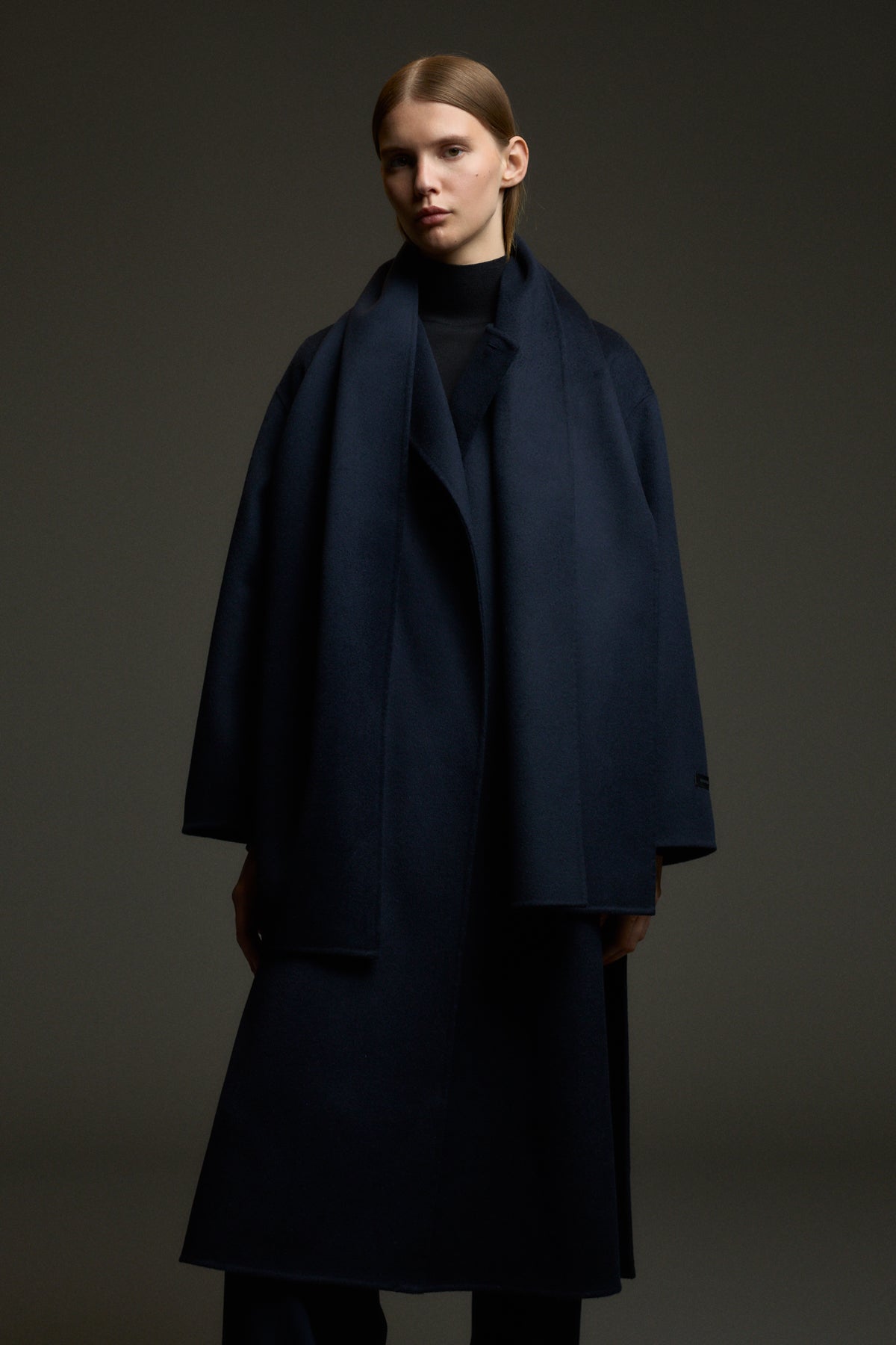 NAVY BLUE EOS COAT