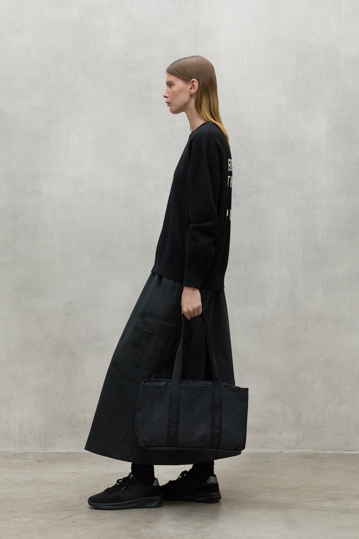 BOLSO TOTE AKIRA M NEGRO