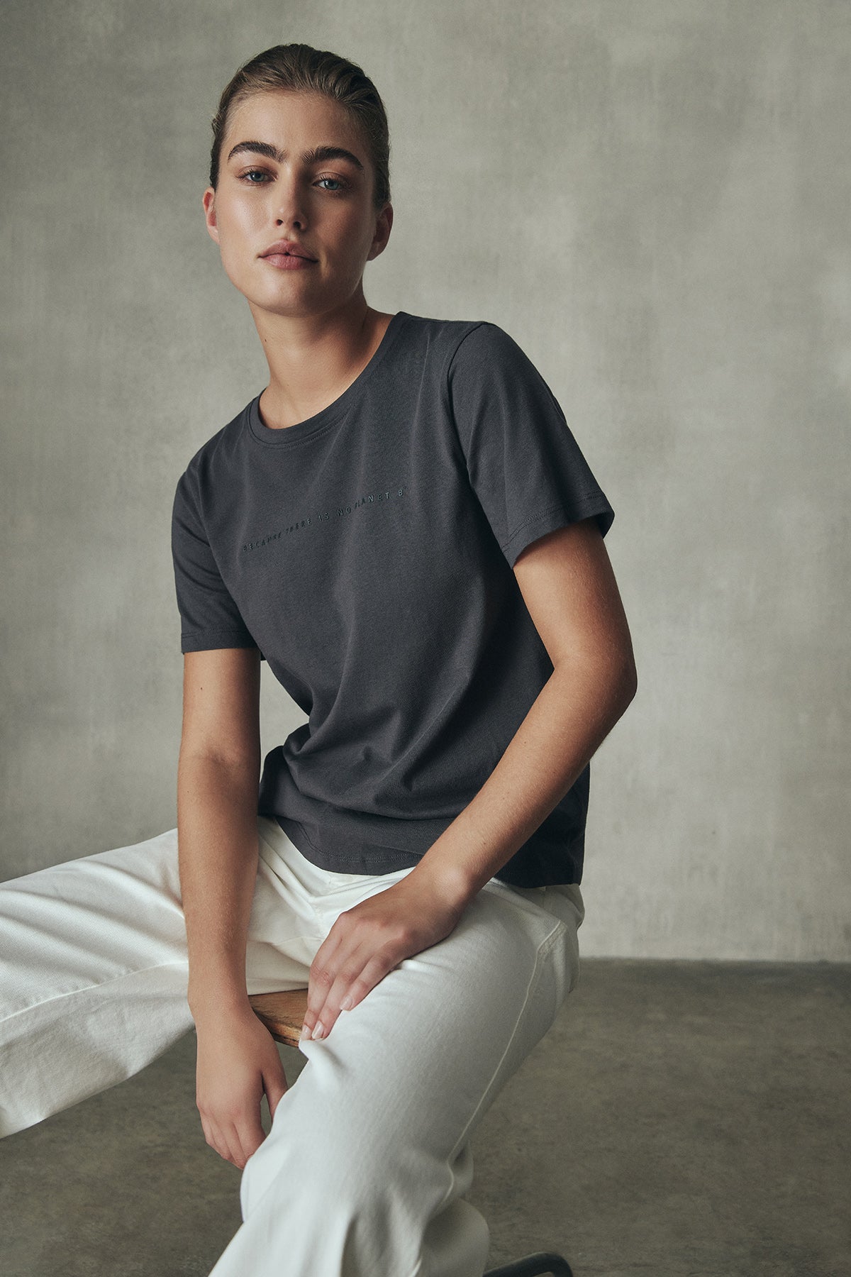 T-SHIRT ARIZA GRIS FONCÉ