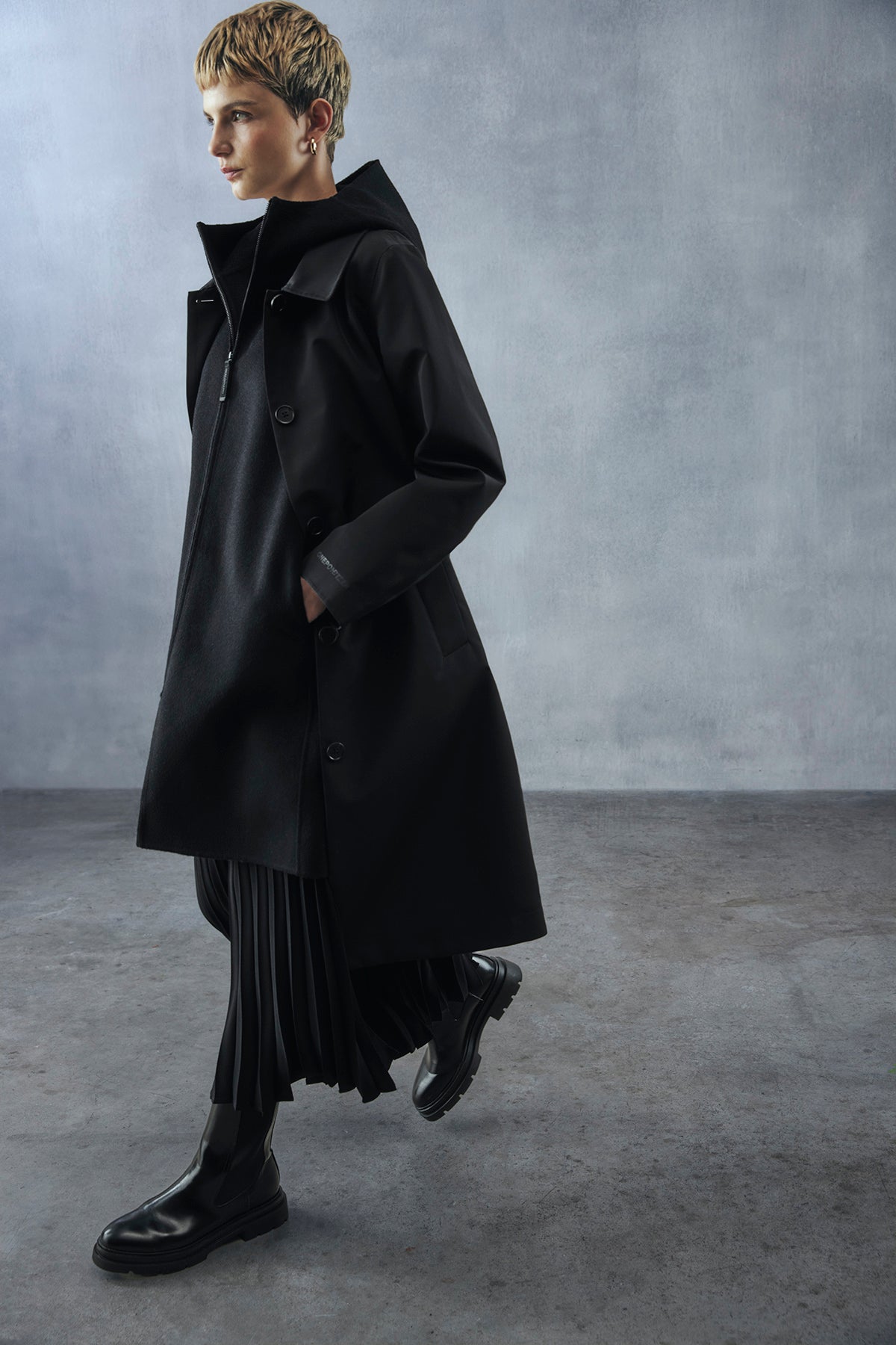 BLACK CIRCE COAT