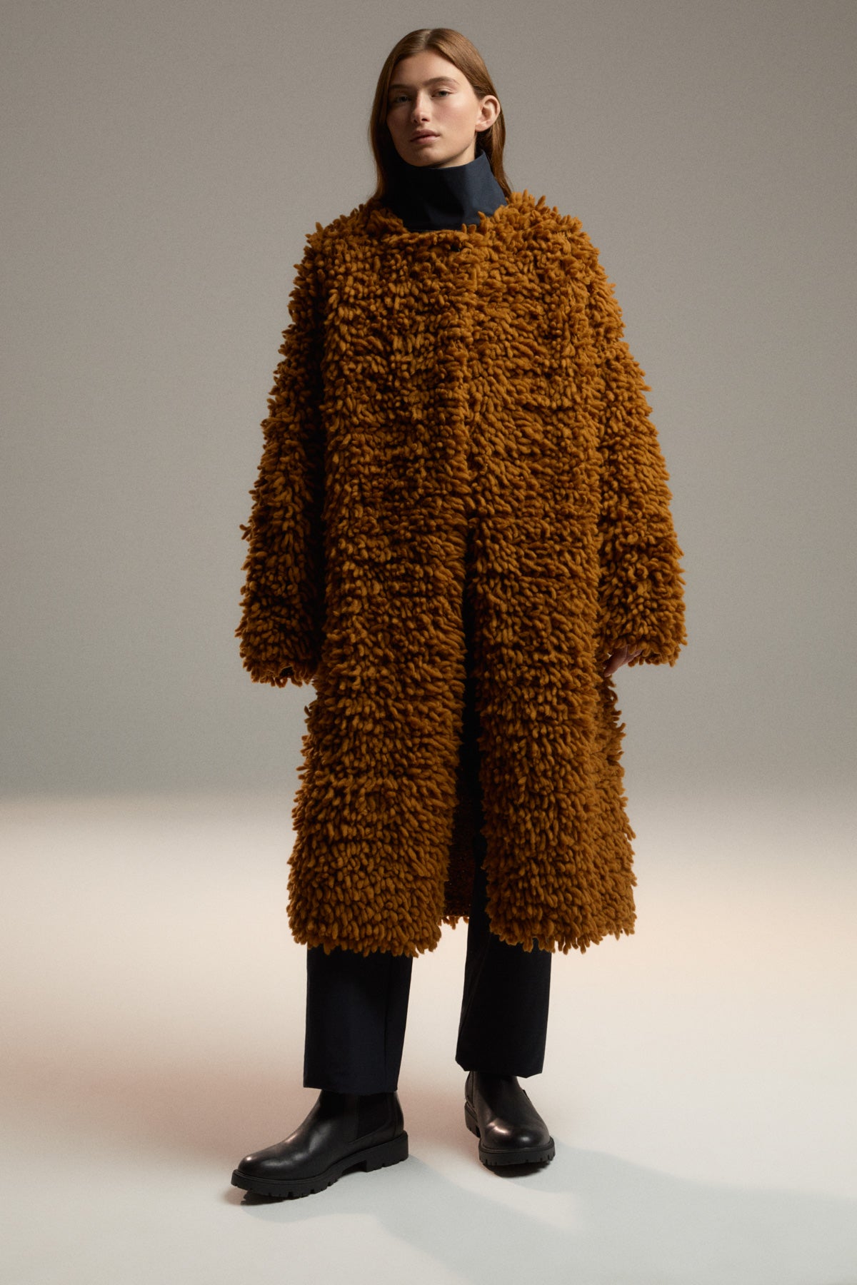 BROWN LORAL KNITTED COAT
