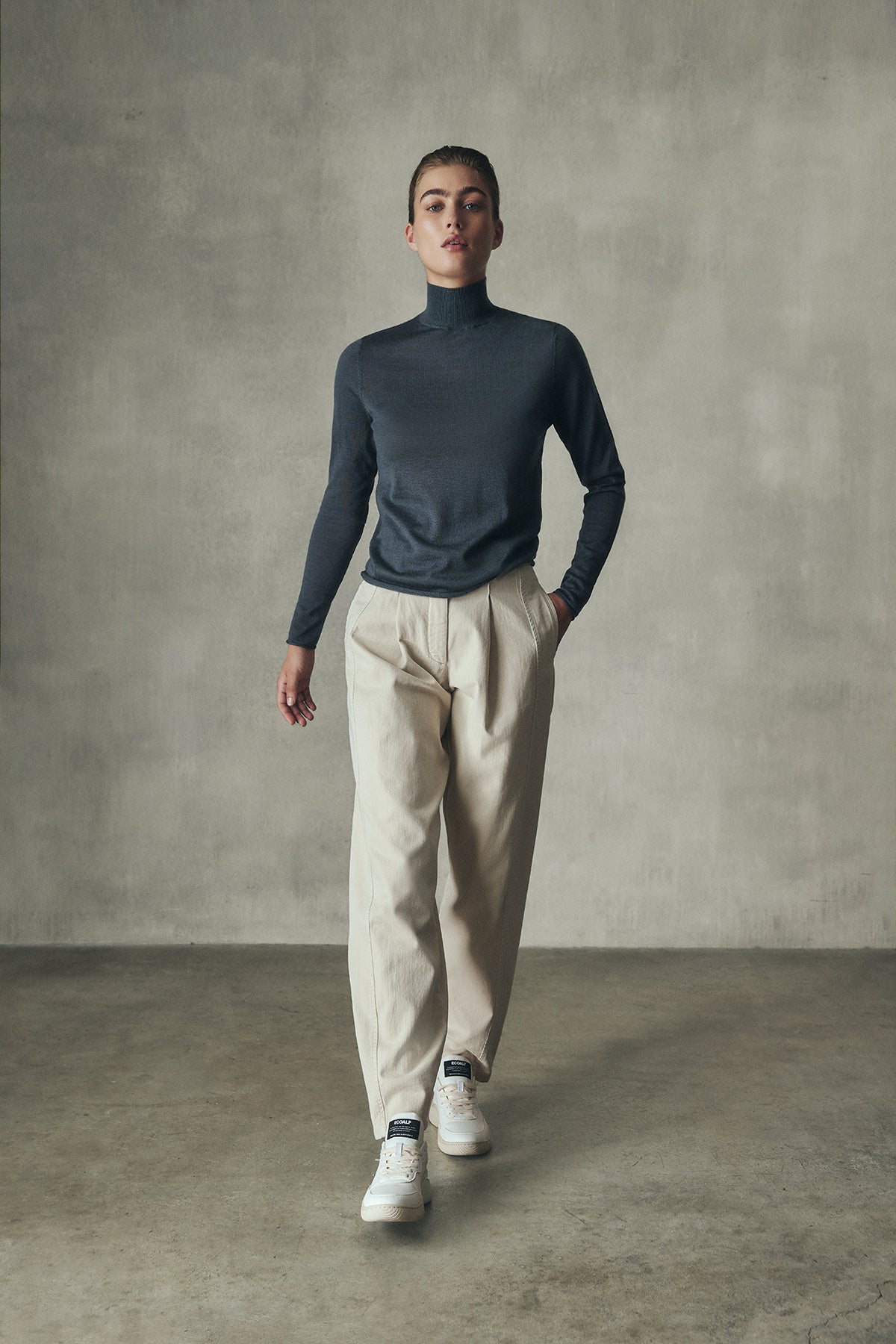 LIGHT BEIGE JERTE TROUSERS