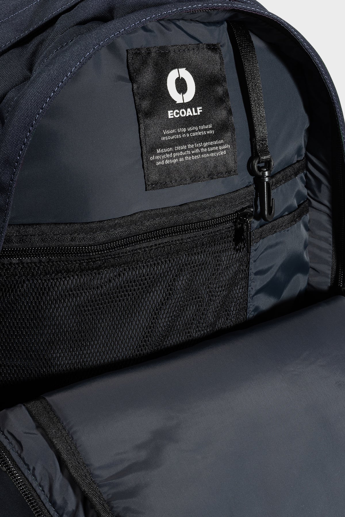 MOCHILA BERGEN AZUL MARINO