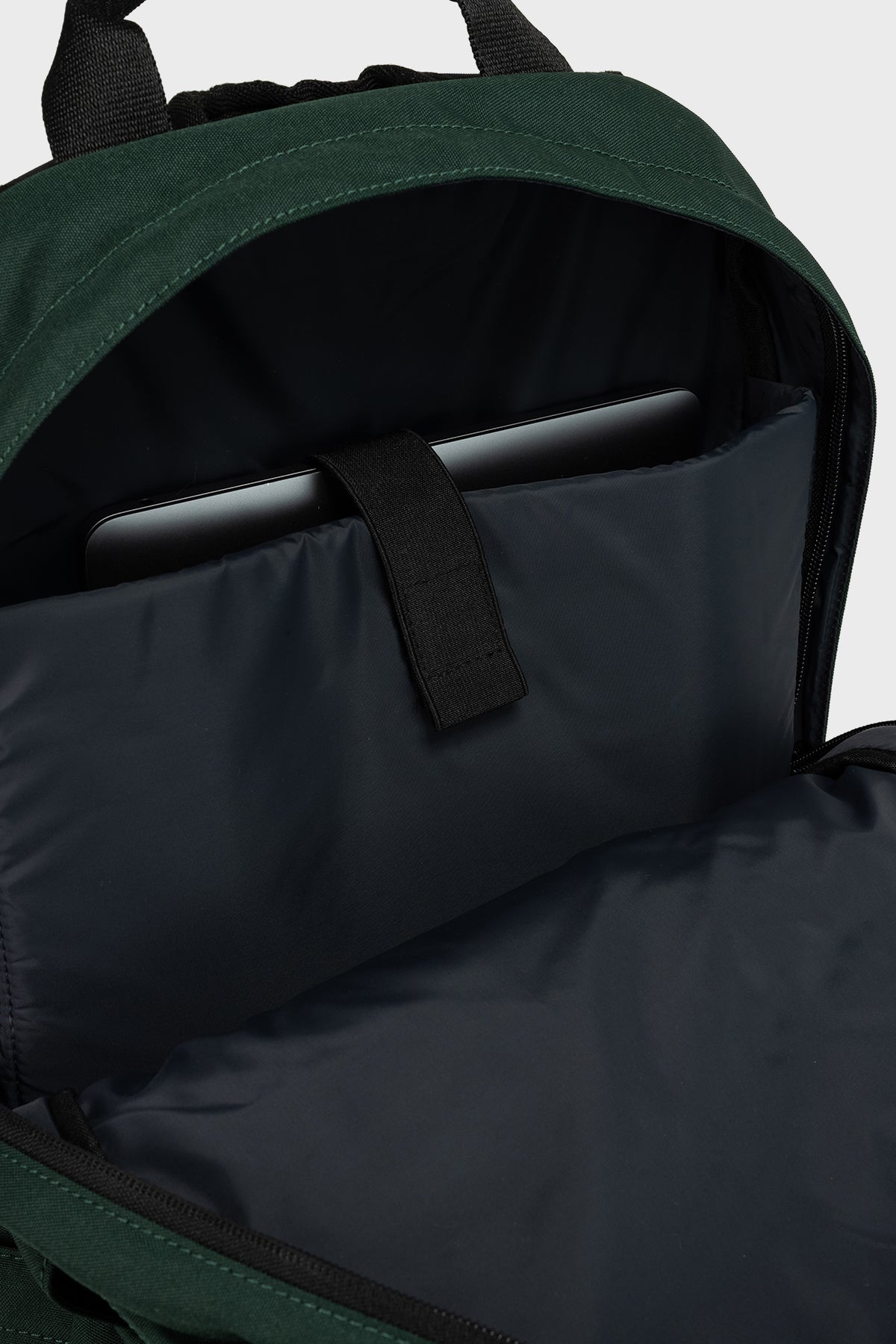 MOCHILA BERGEN VERDE OSCURO