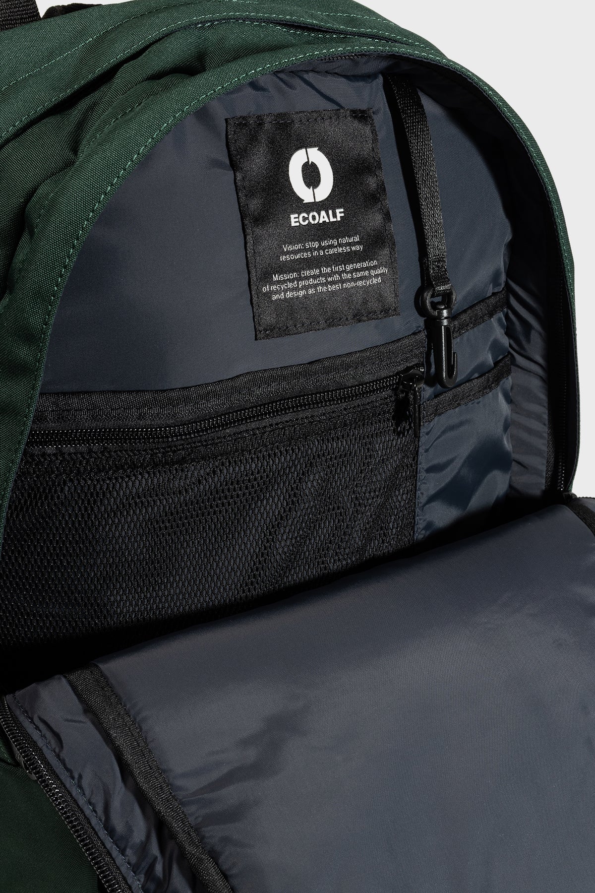 MOCHILA BERGEN VERDE OSCURO