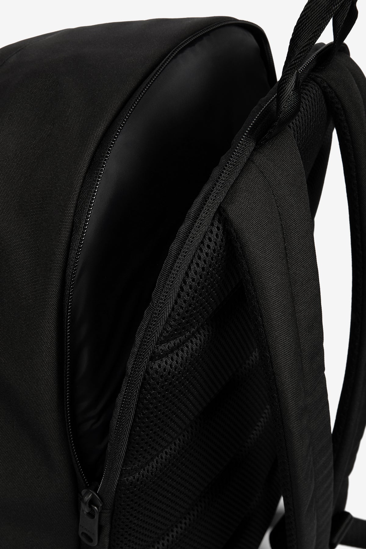 BLACK WAKAI BACKPACK