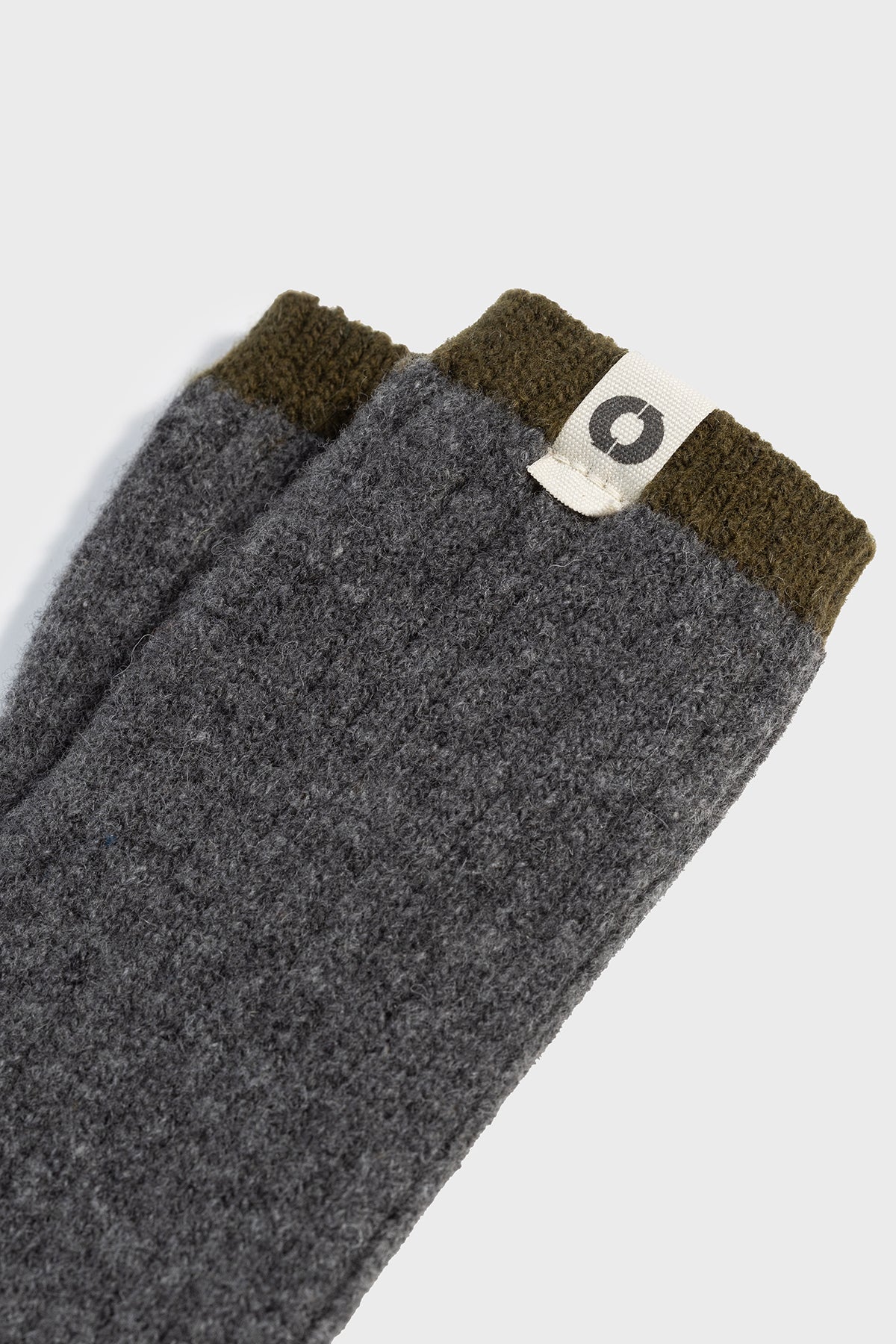 GREY CONTRASTE LONG SOCKS