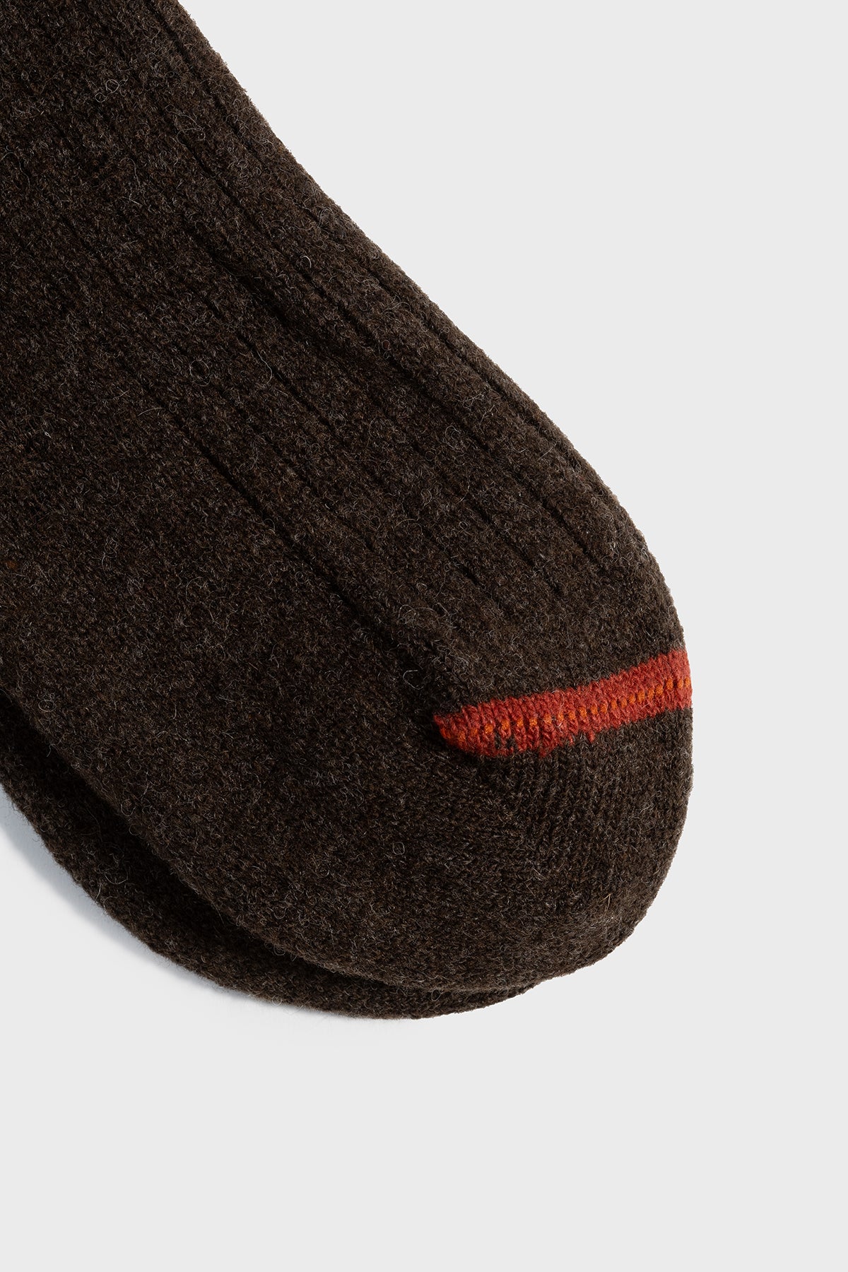 BROWN CONTRASTE LONG SOCKS