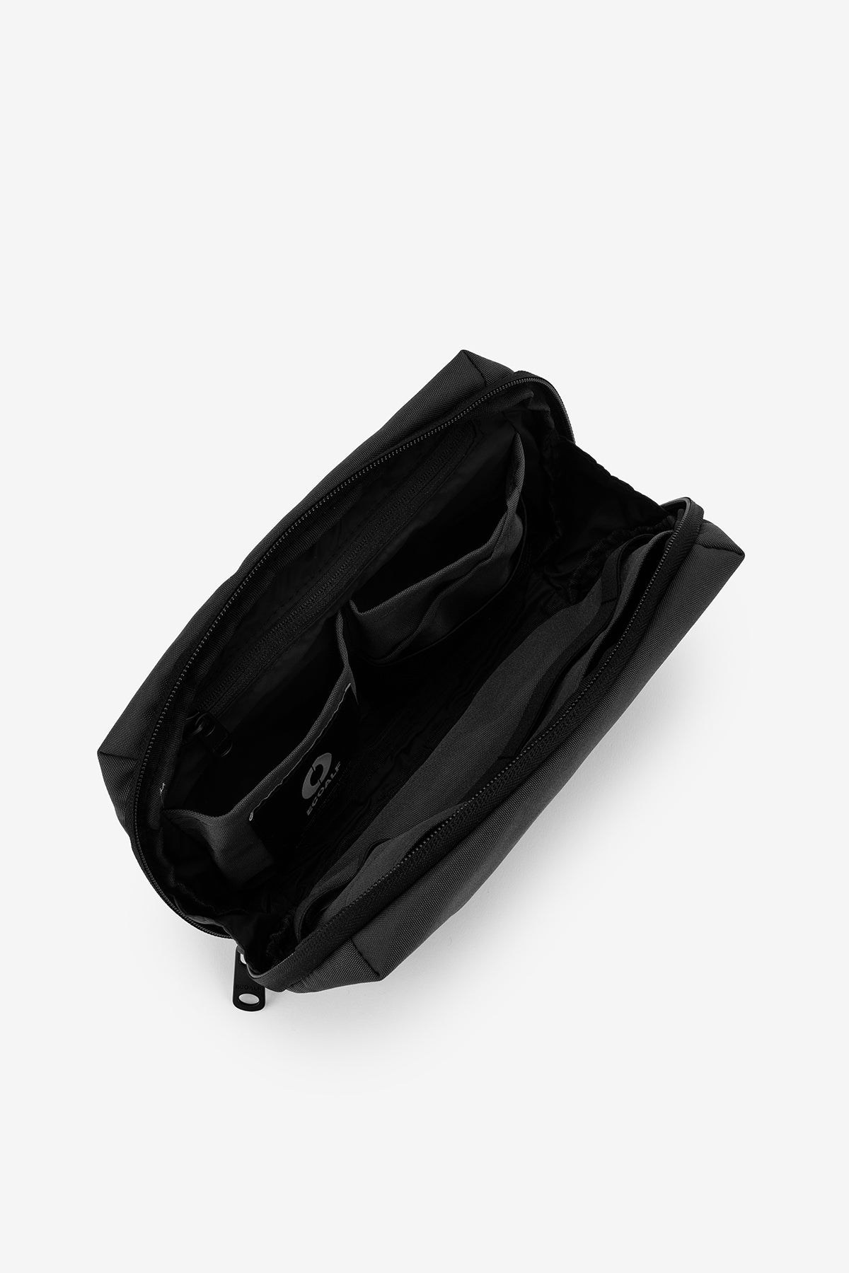 BLACK WAKAI TOILETRY BAG