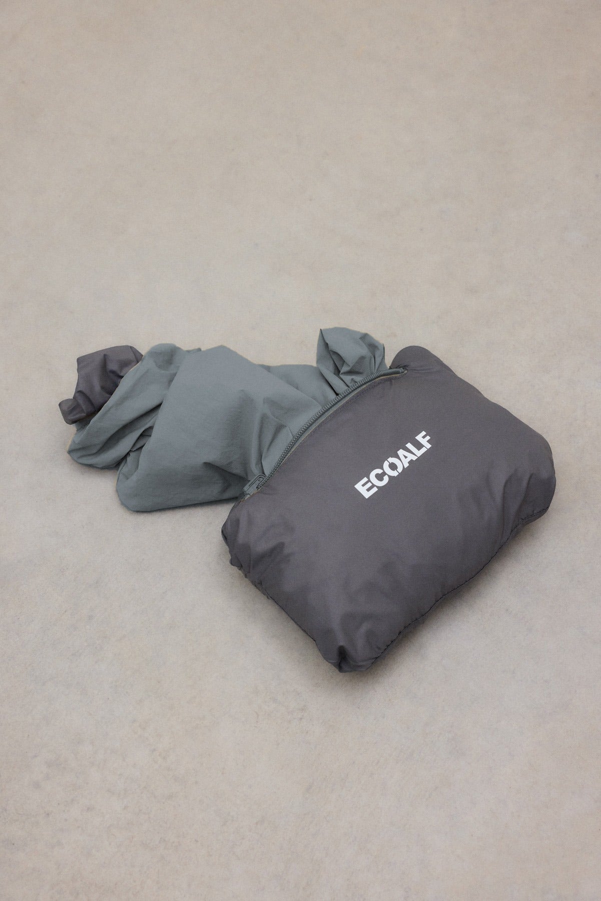 PACKABLE EOLI JACKET IN GREEN