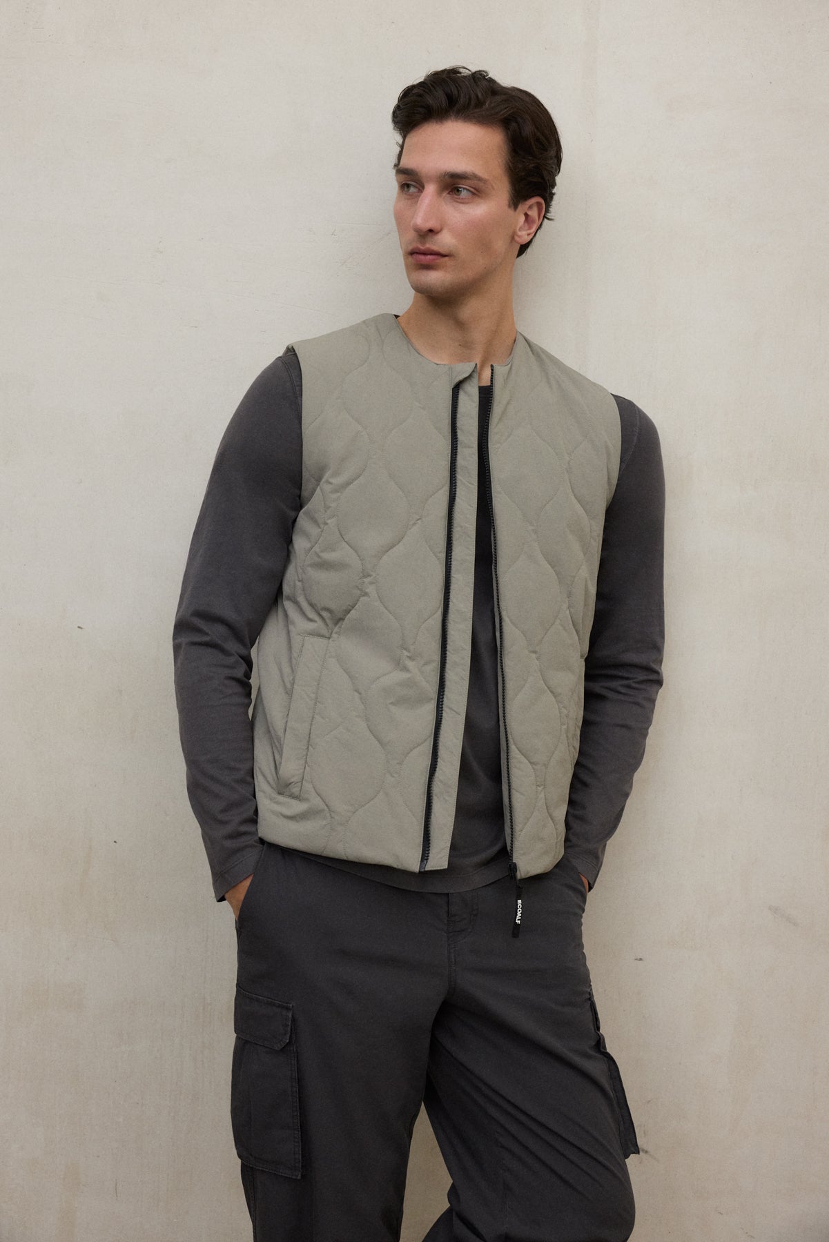 BEIGE NEVO VEST