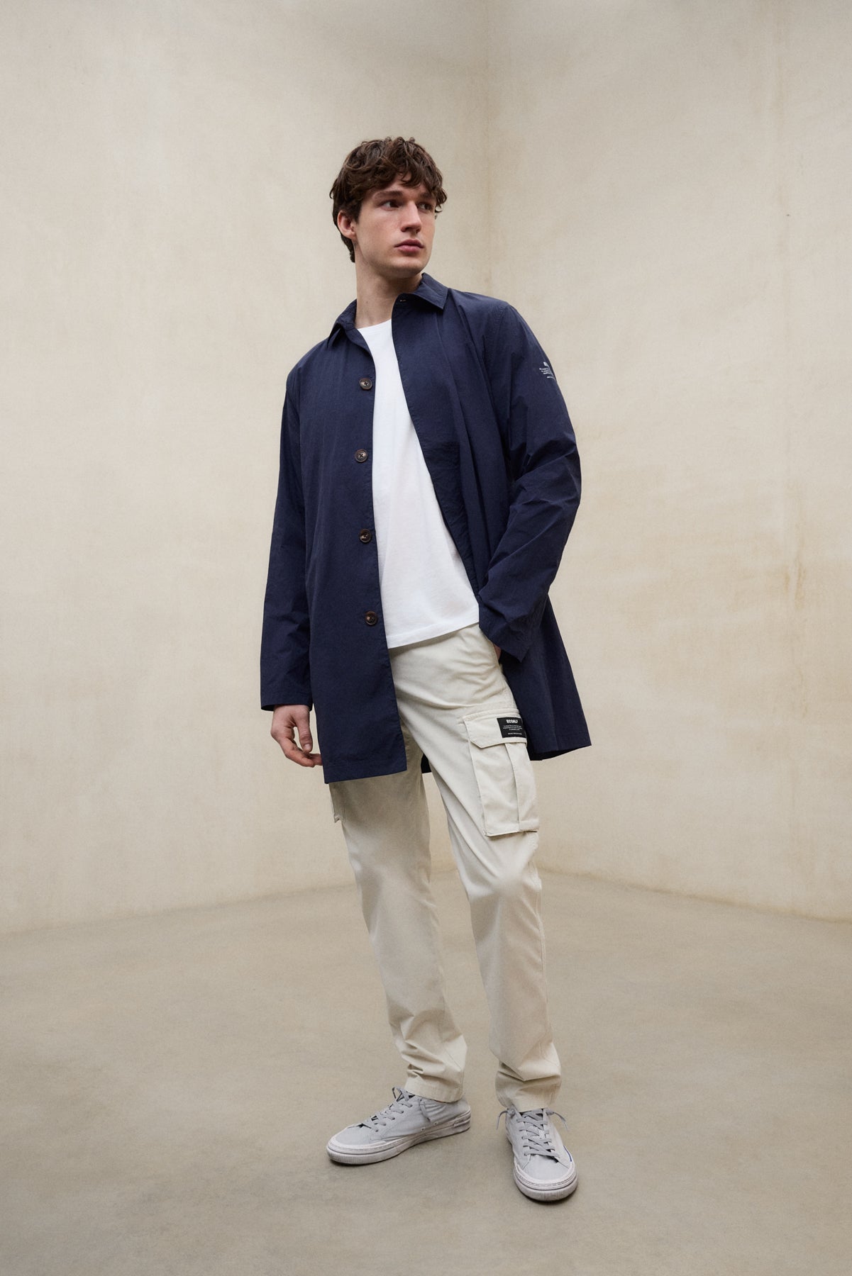 NAVY BLUE VESTAL JACKET