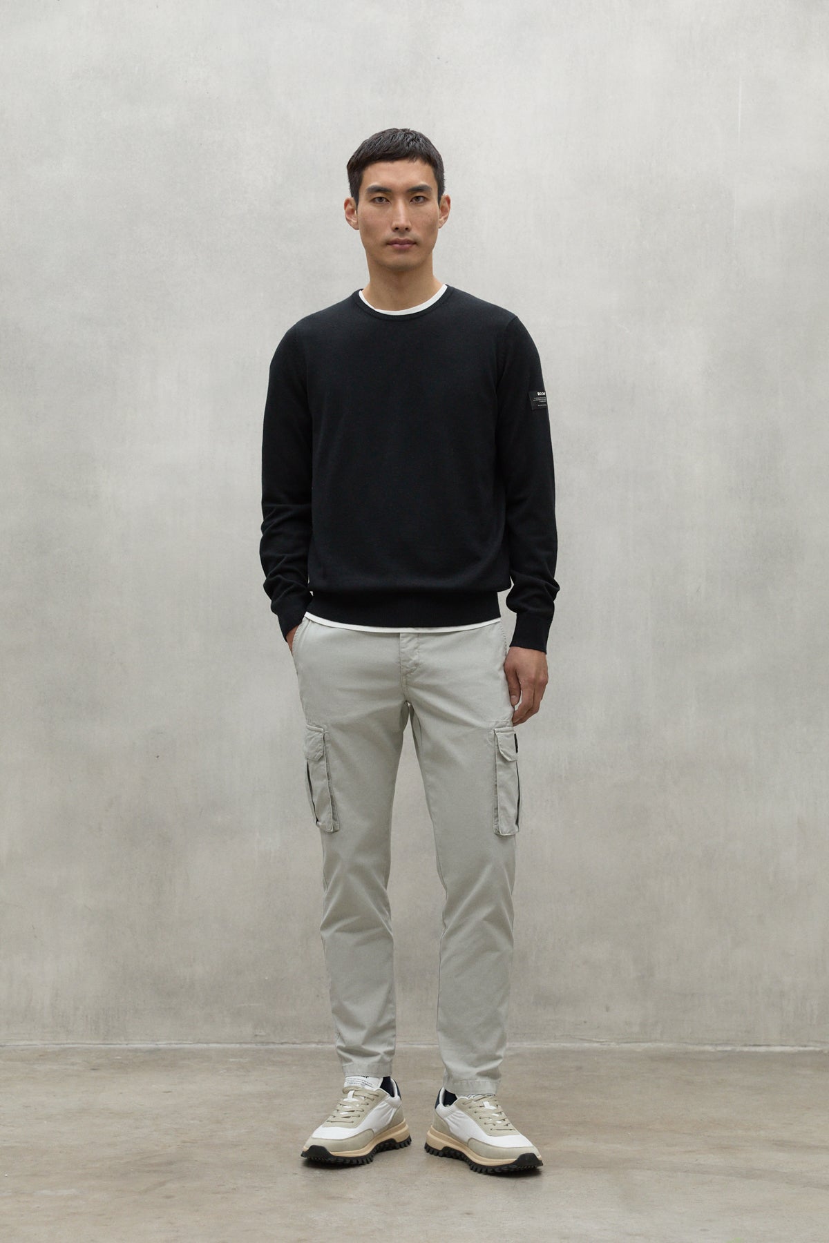 BLACK BAYONA SWEATER