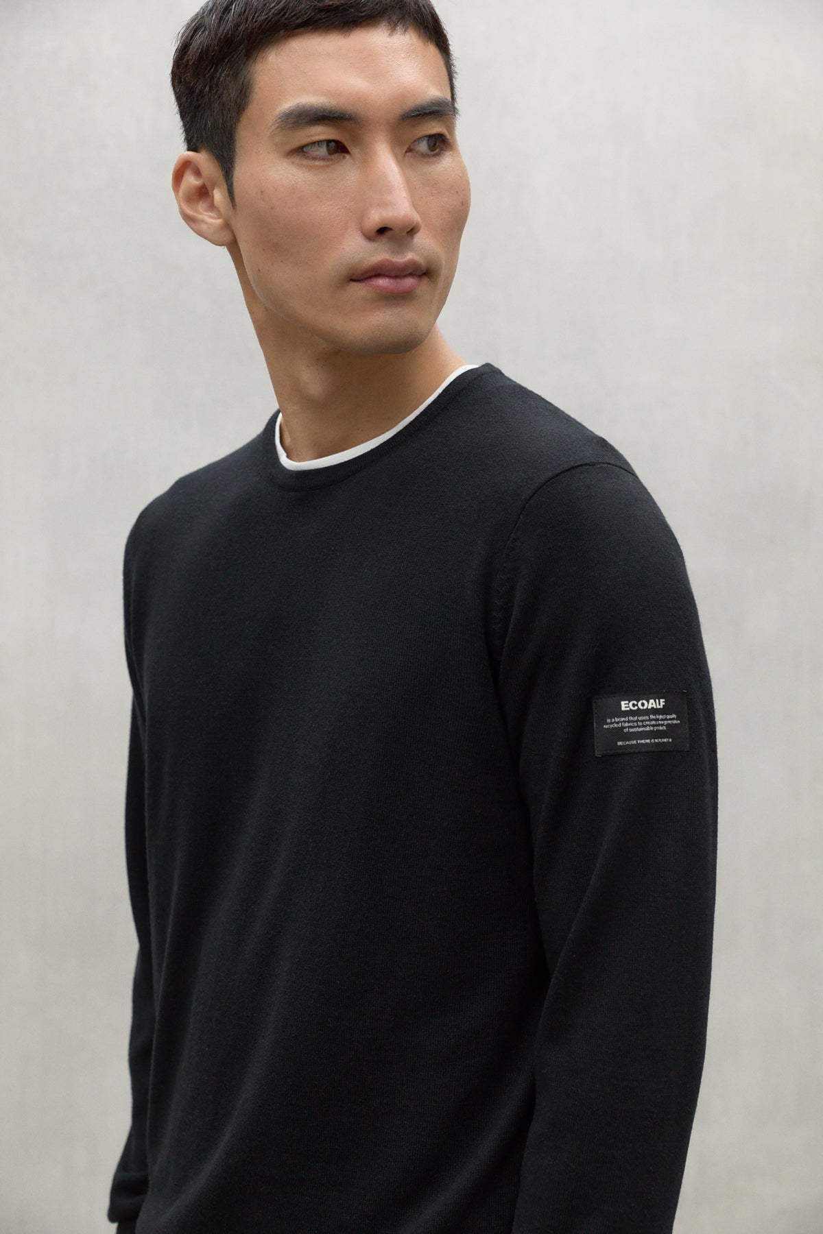 BLACK BAYONA SWEATER