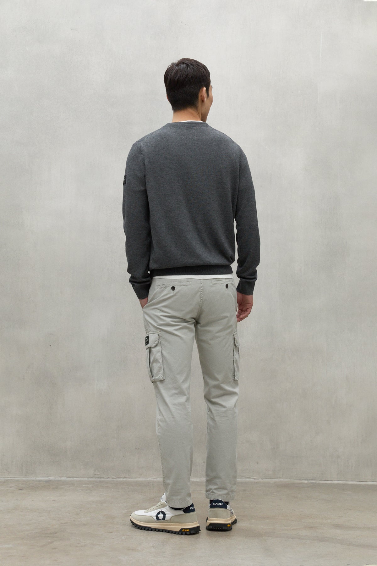 GREY BAYONA SWEATER