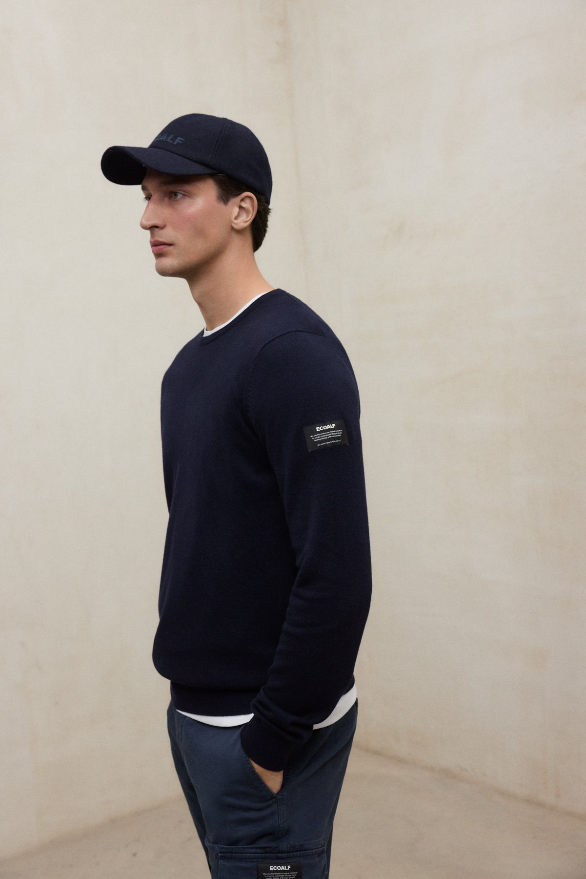 NAVY BLUE BAYONA SWEATER