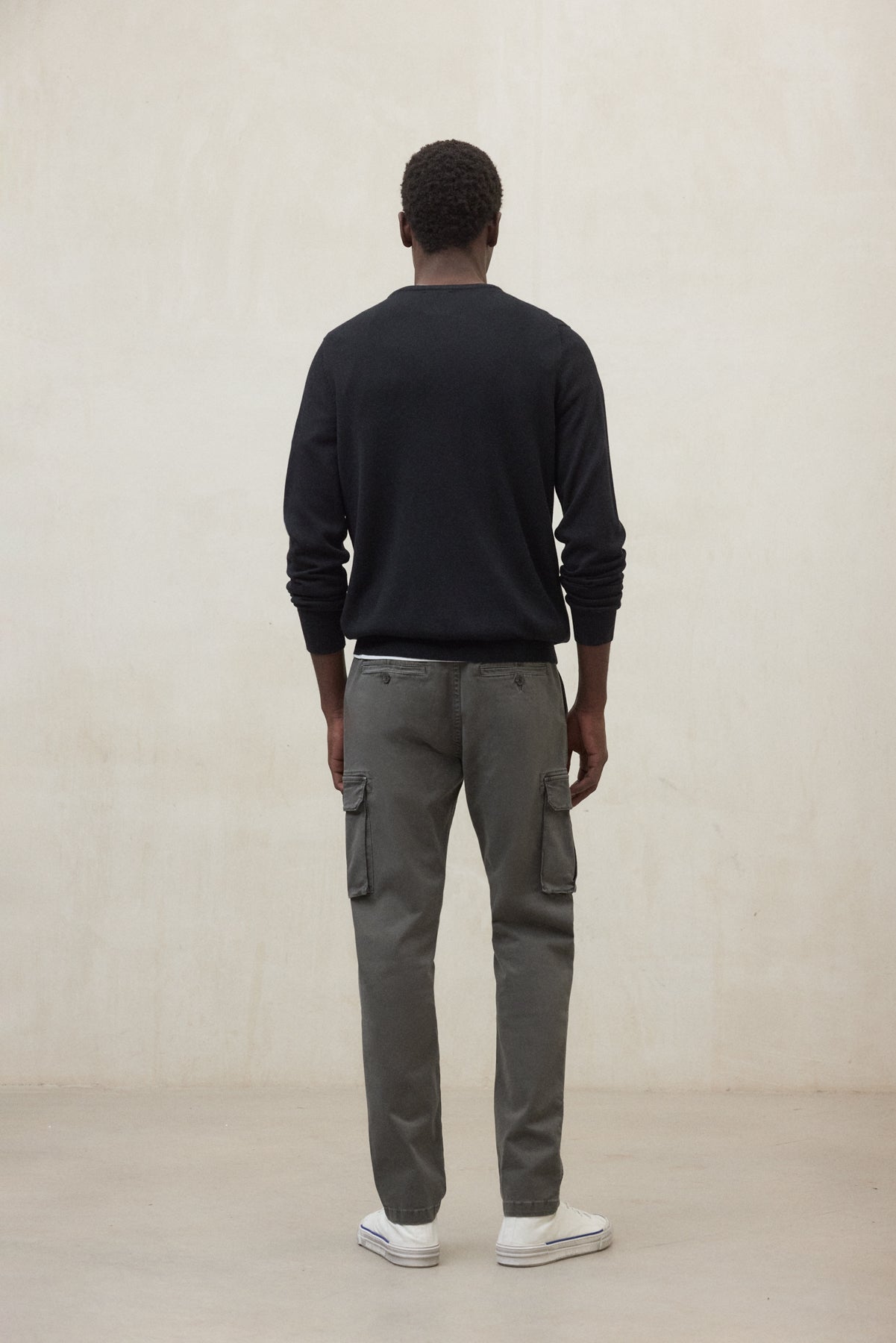 BLACK BAYONA SWEATER