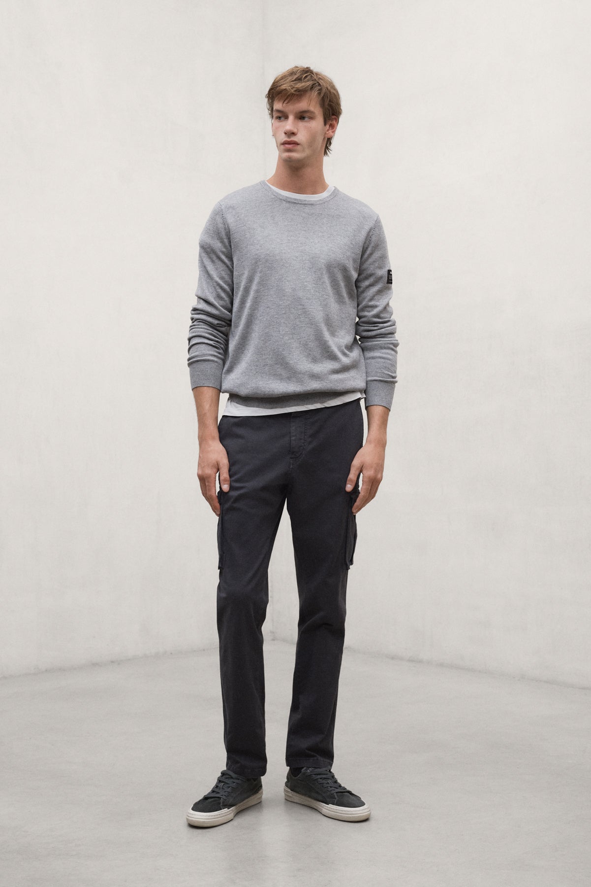 GREY BAYONA SWEATER