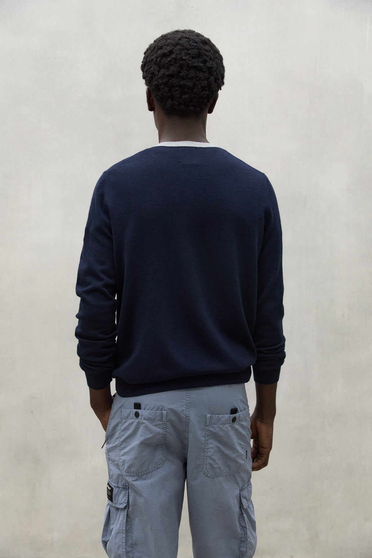 NAVY BLUE BLOCNE KNITTED SWEATER