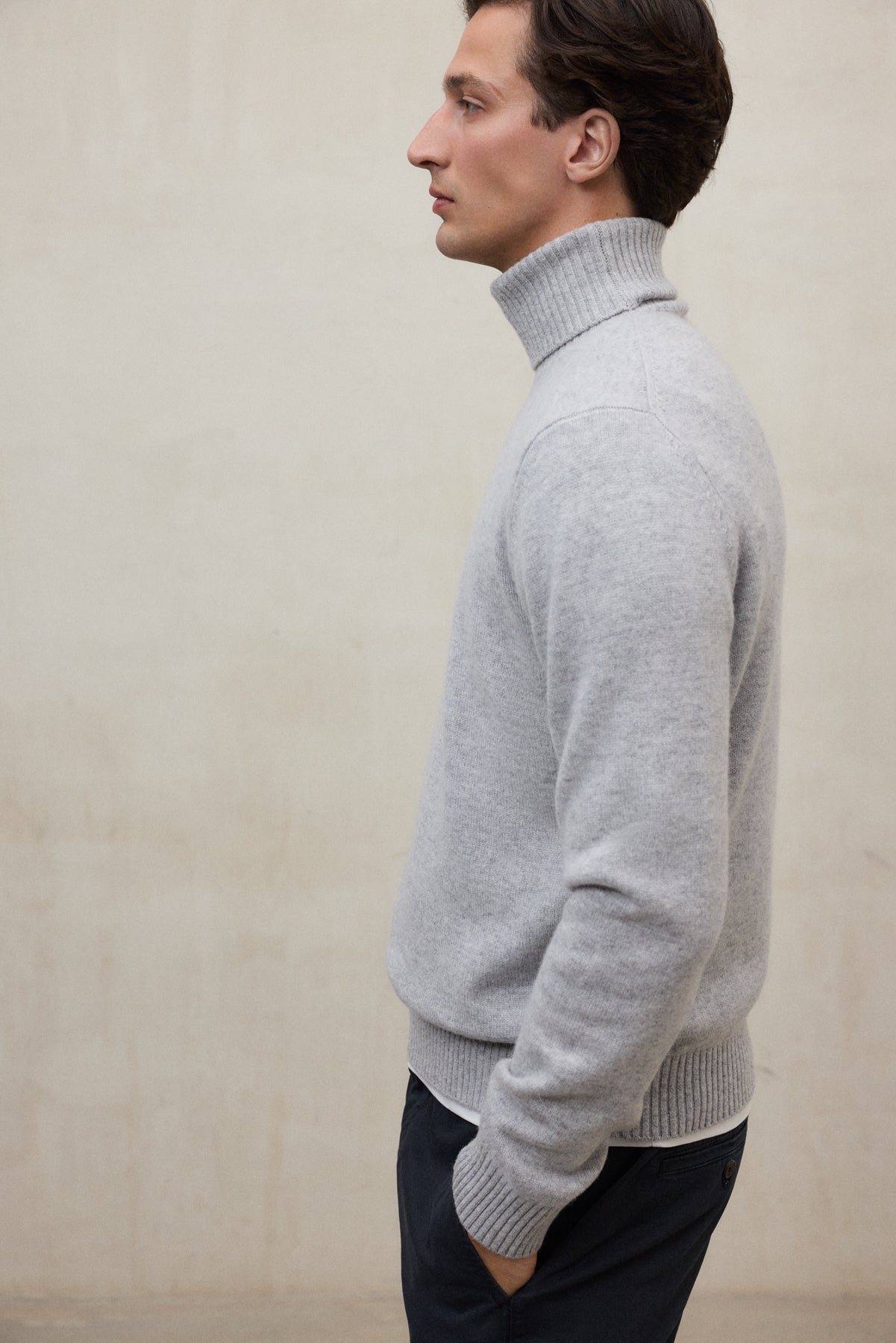LIGHT GREY BRUN SWEATER
