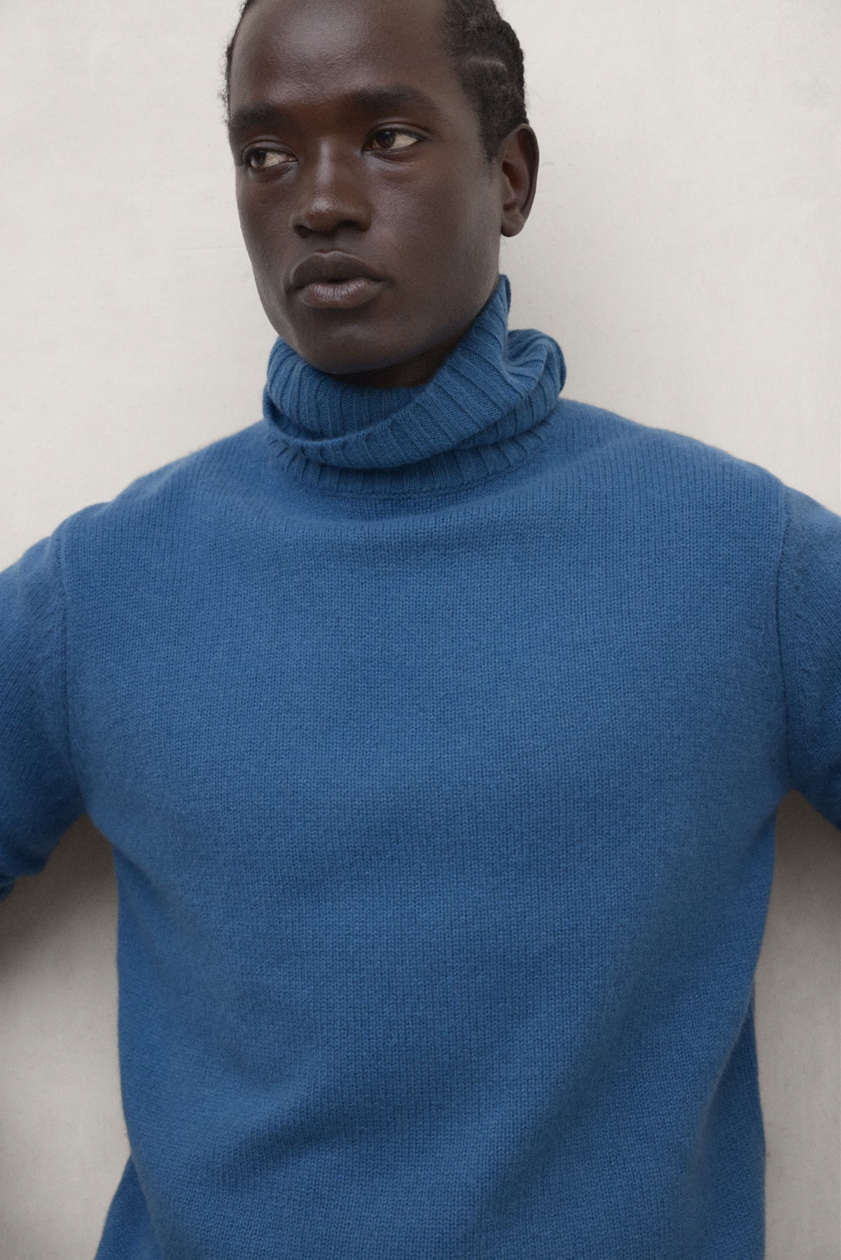 BLUE BRUN SWEATER