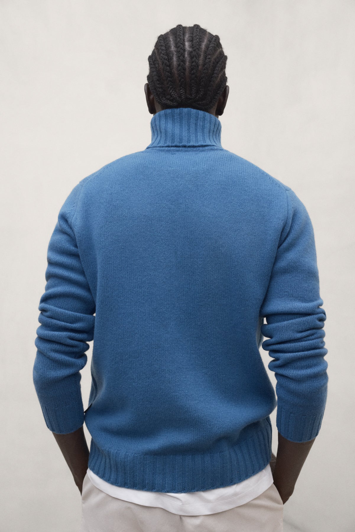 BLUE BRUN SWEATER
