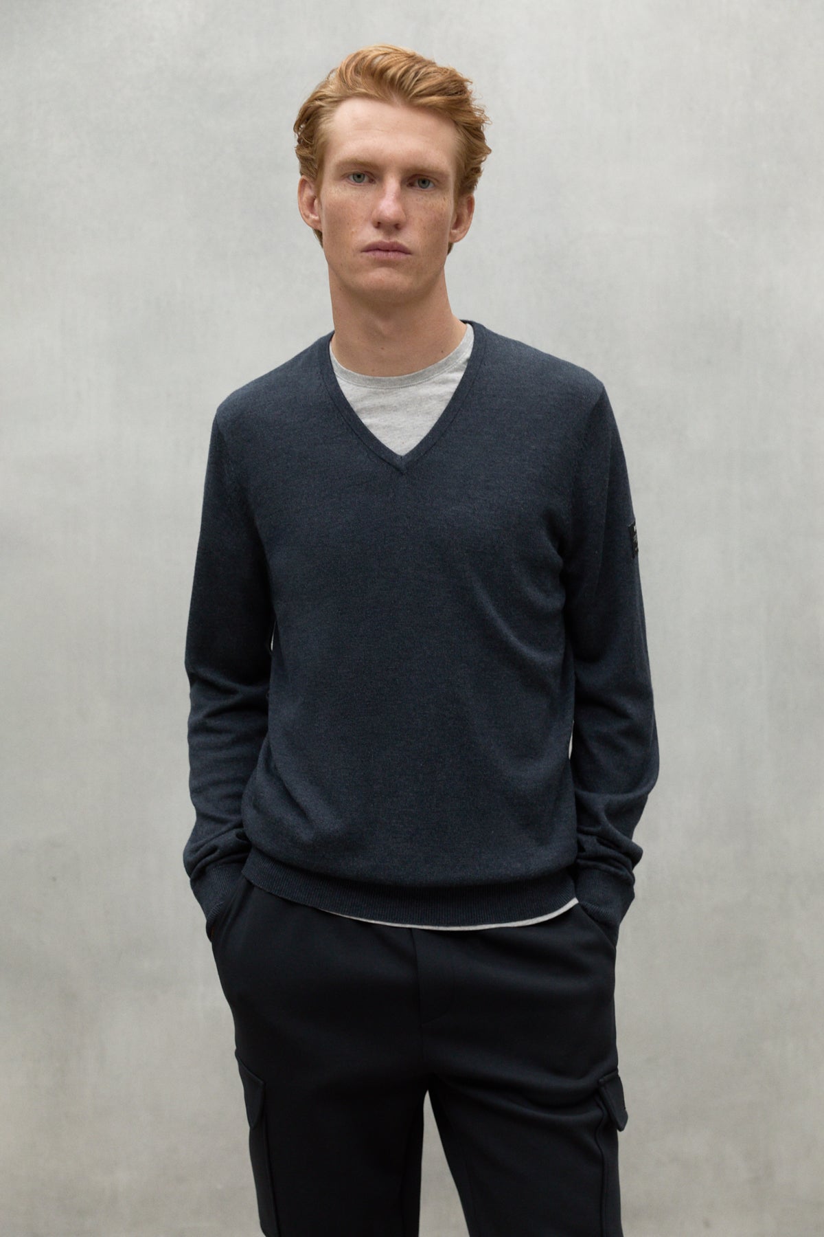 DARK GREY FERRO SWEATER