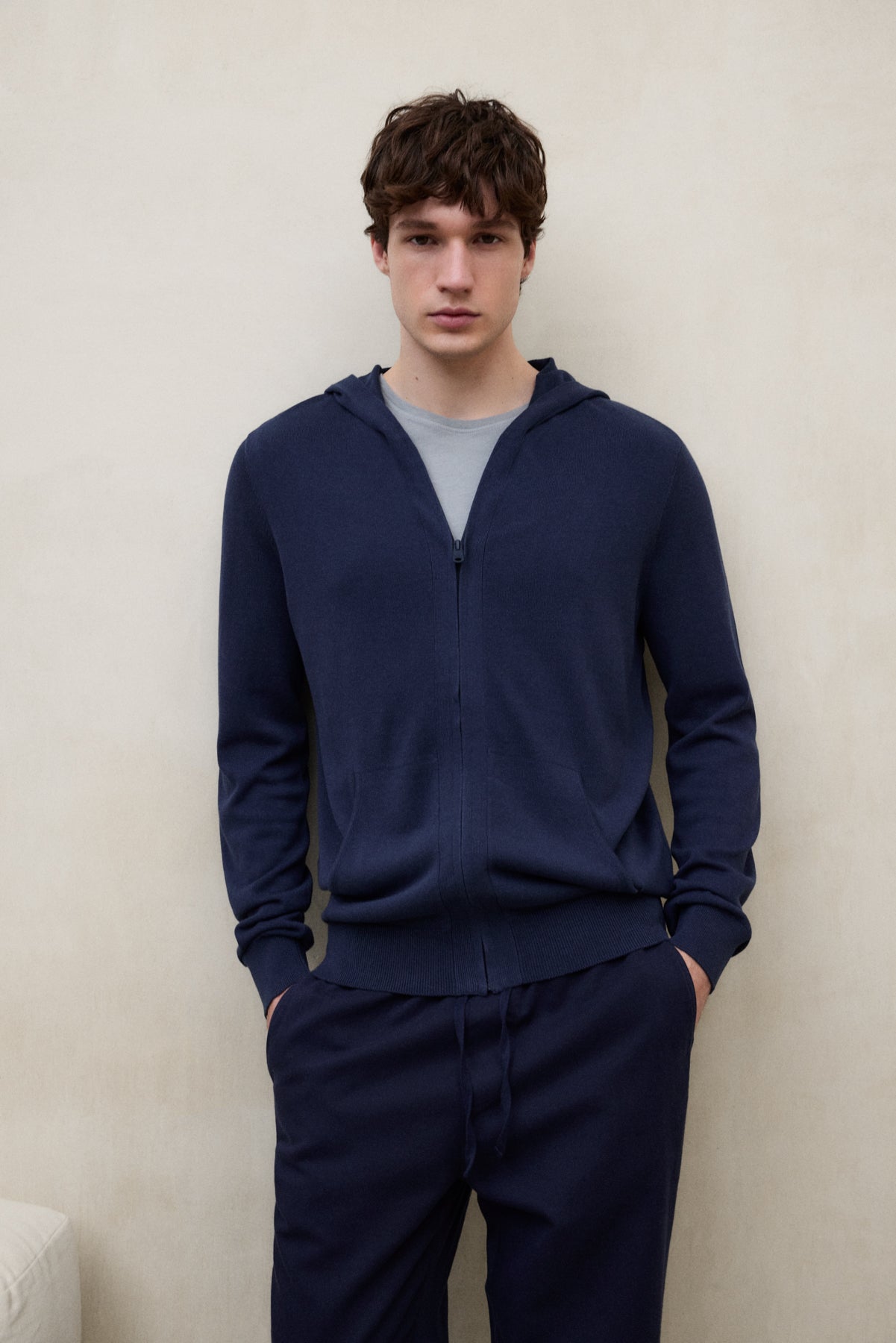 NAVY BLUE KIRKIA SWEATER