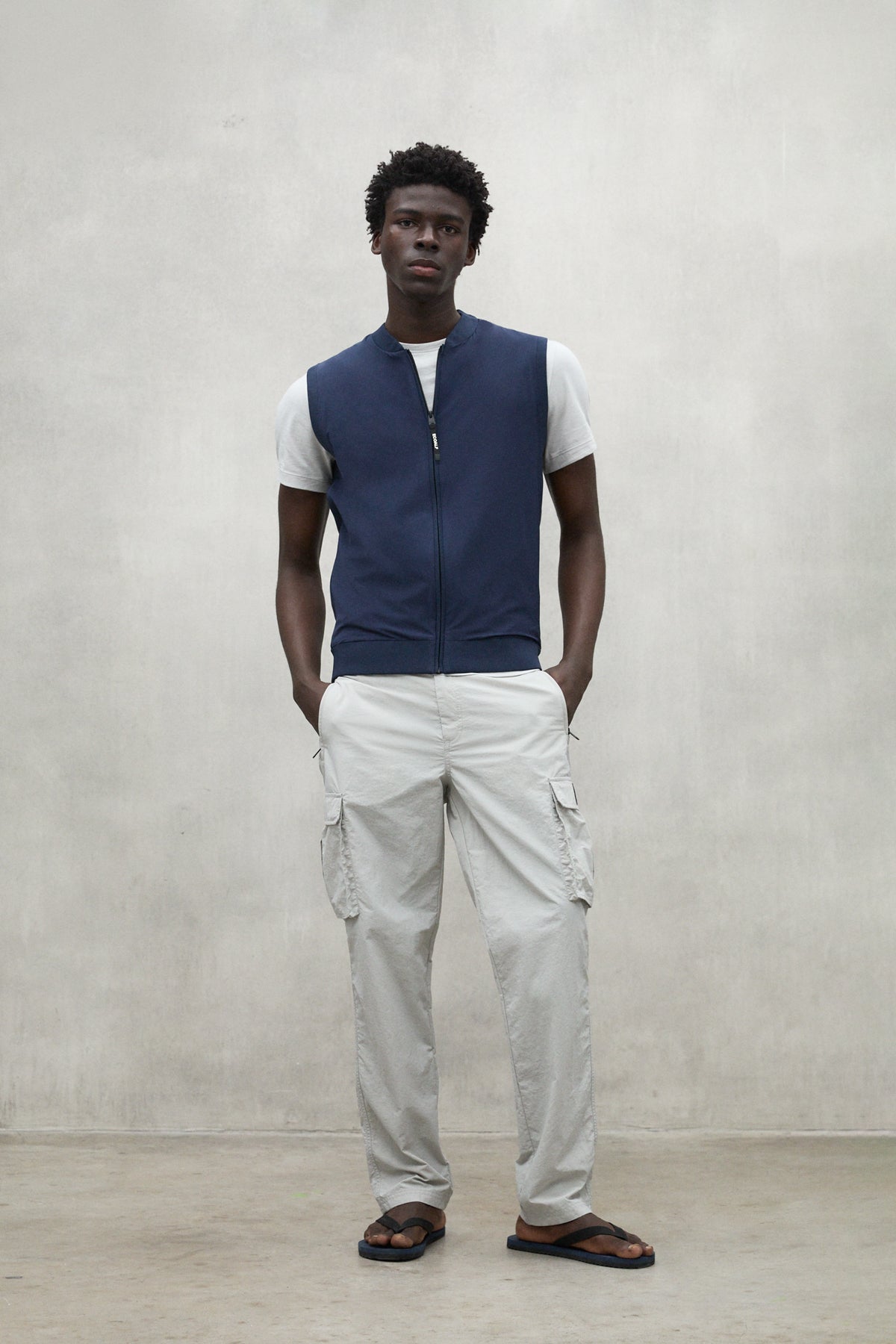 NAVY BLUE KOBUS KNITTED VEST | ECOALF