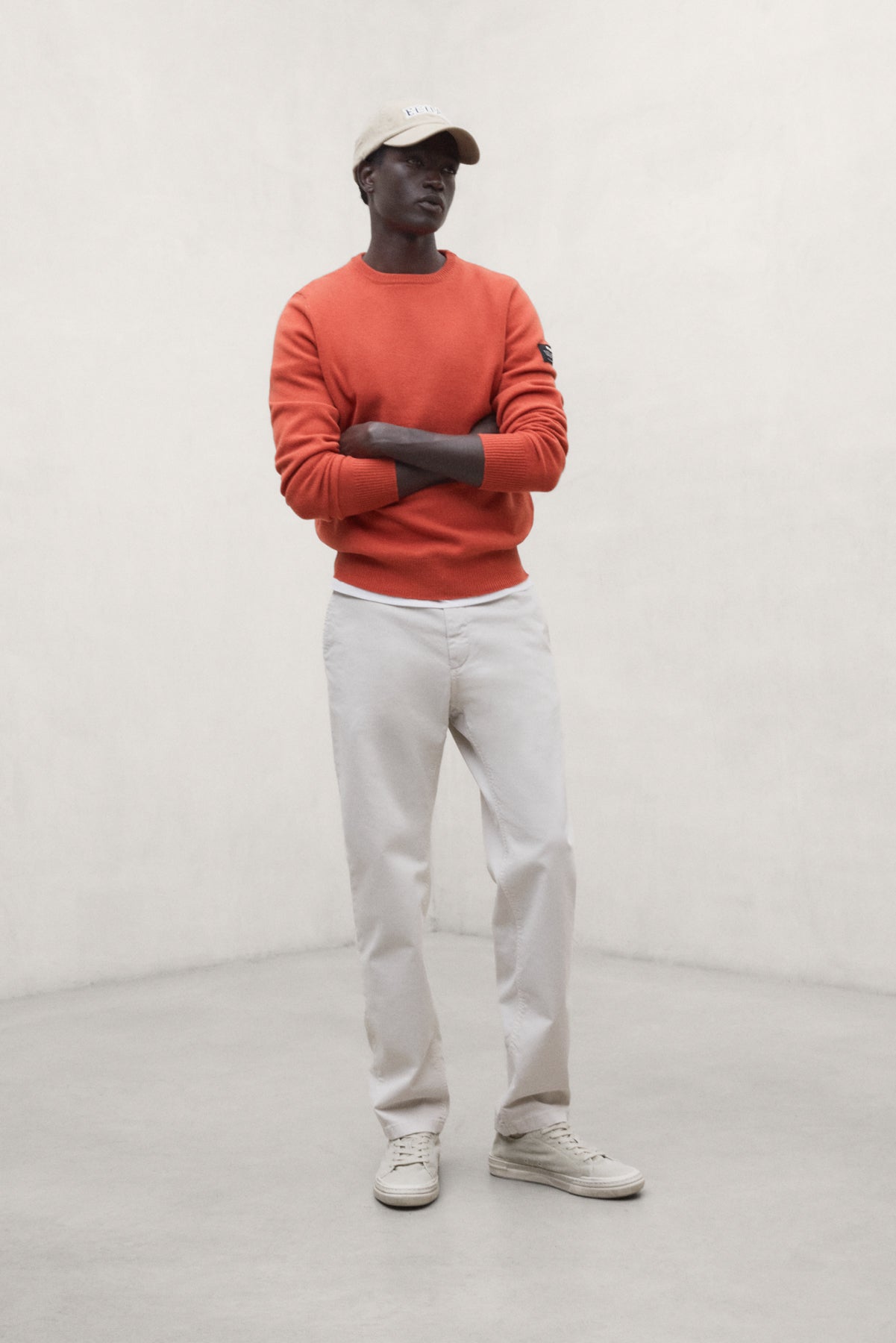 ORANGE LAGUNA SWEATER WITH LABEL
