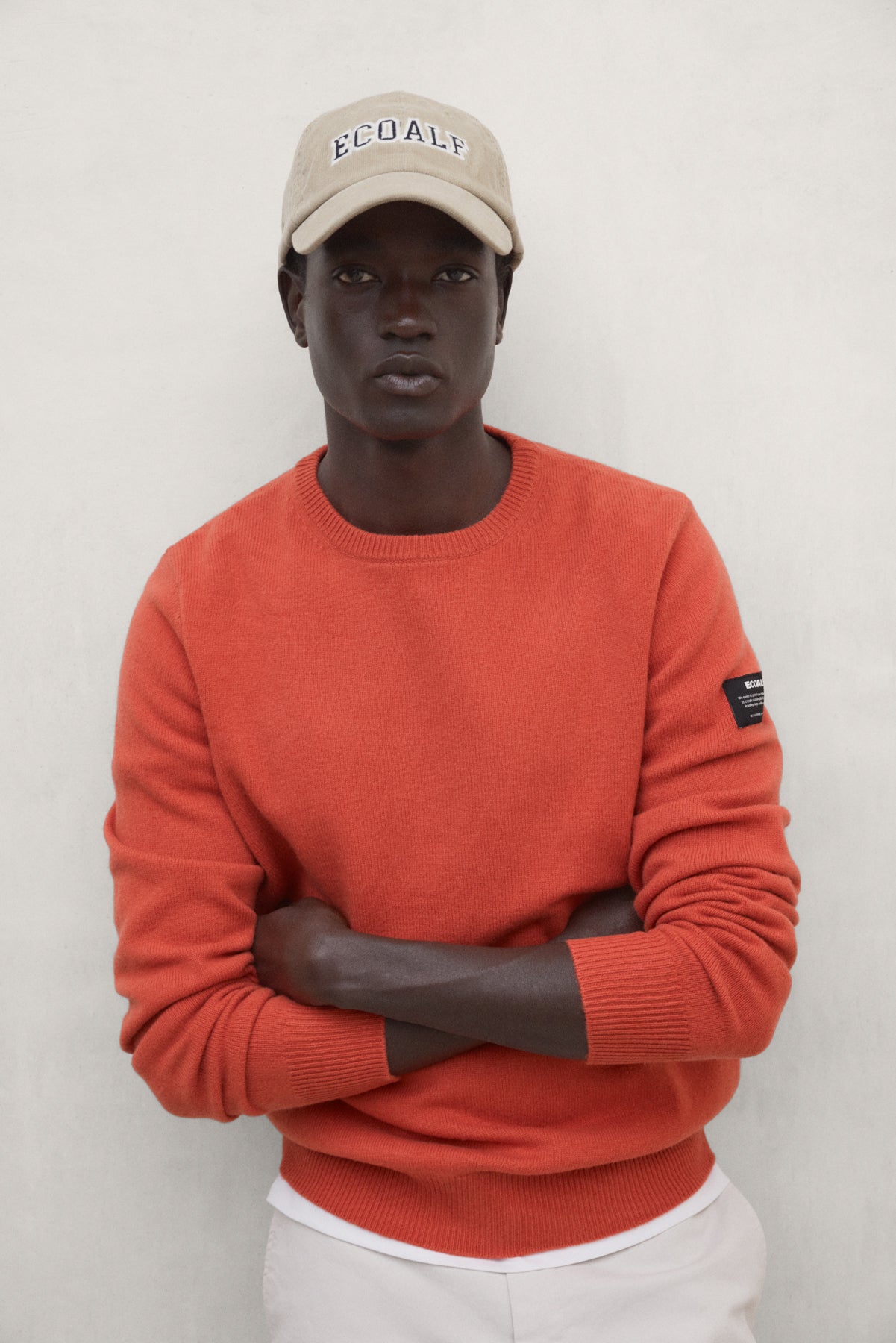 ORANGE LAGUNA SWEATER WITH LABEL