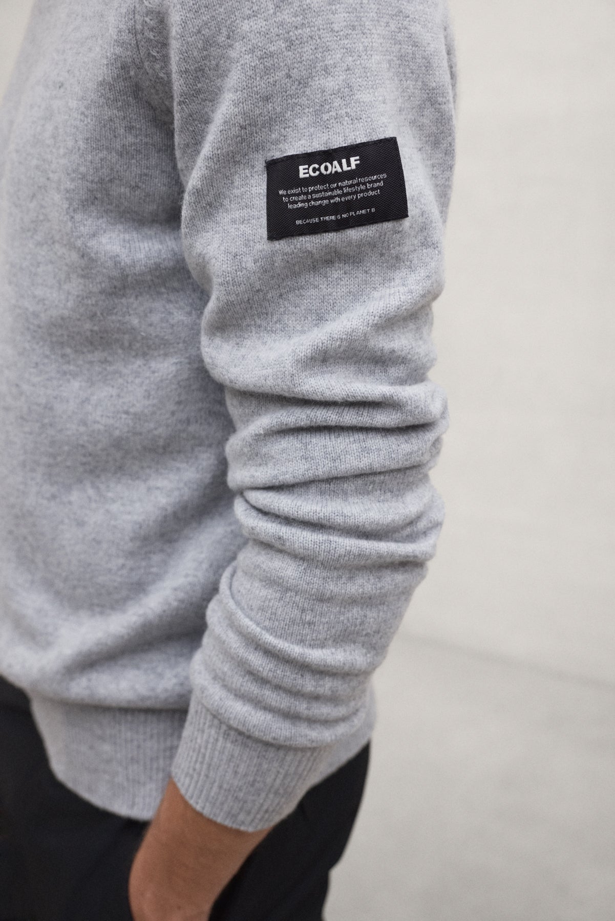 PULLOVER LAGUNA GRAU MIT ETIKETT