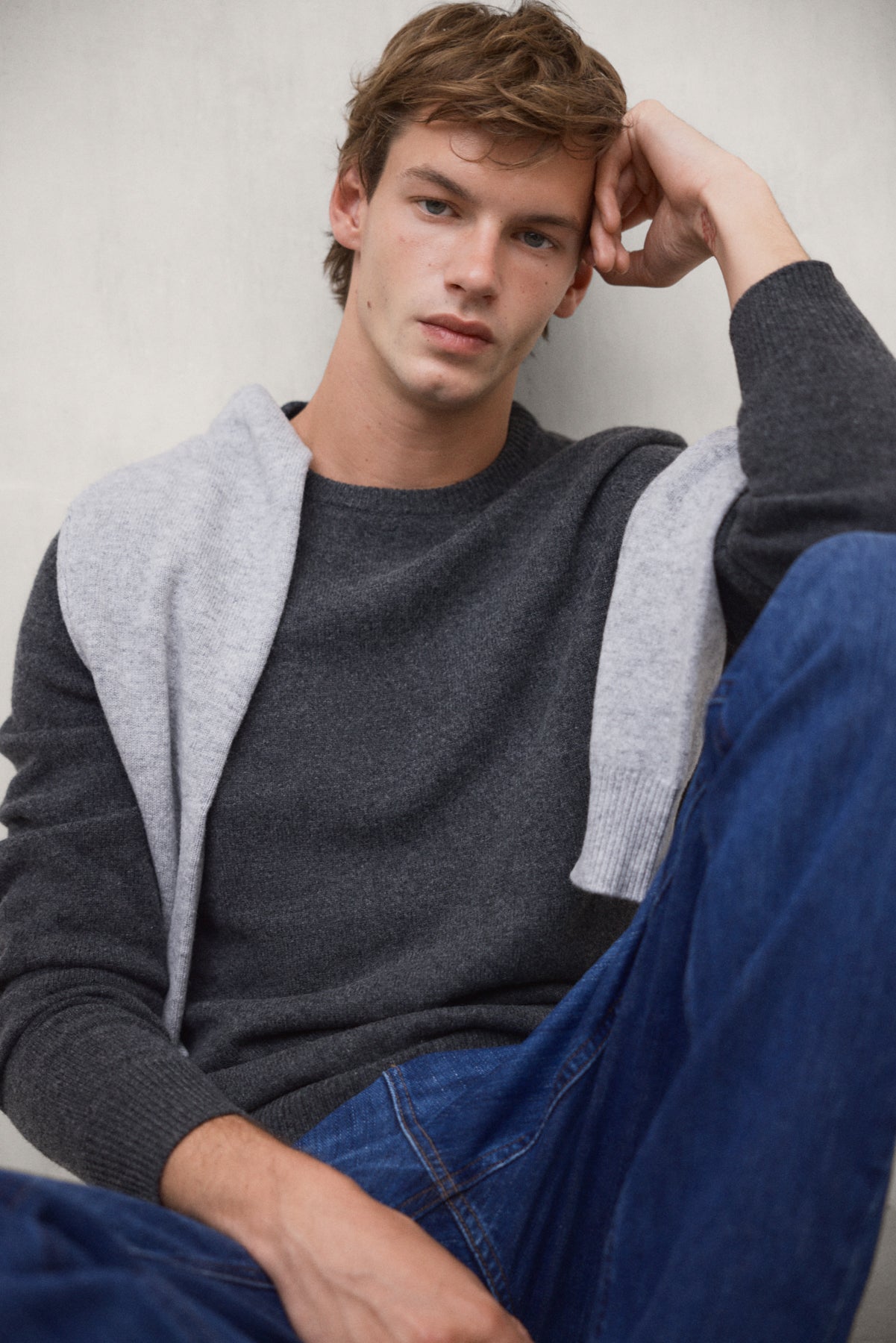 DARK GREY LAGUNA SWEATER