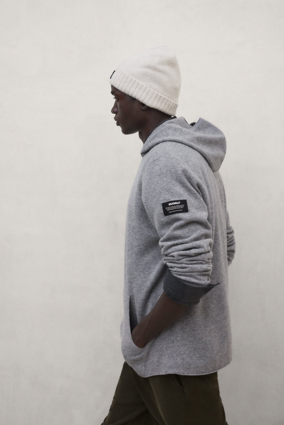 GRAUER MUGGA-PULLOVER