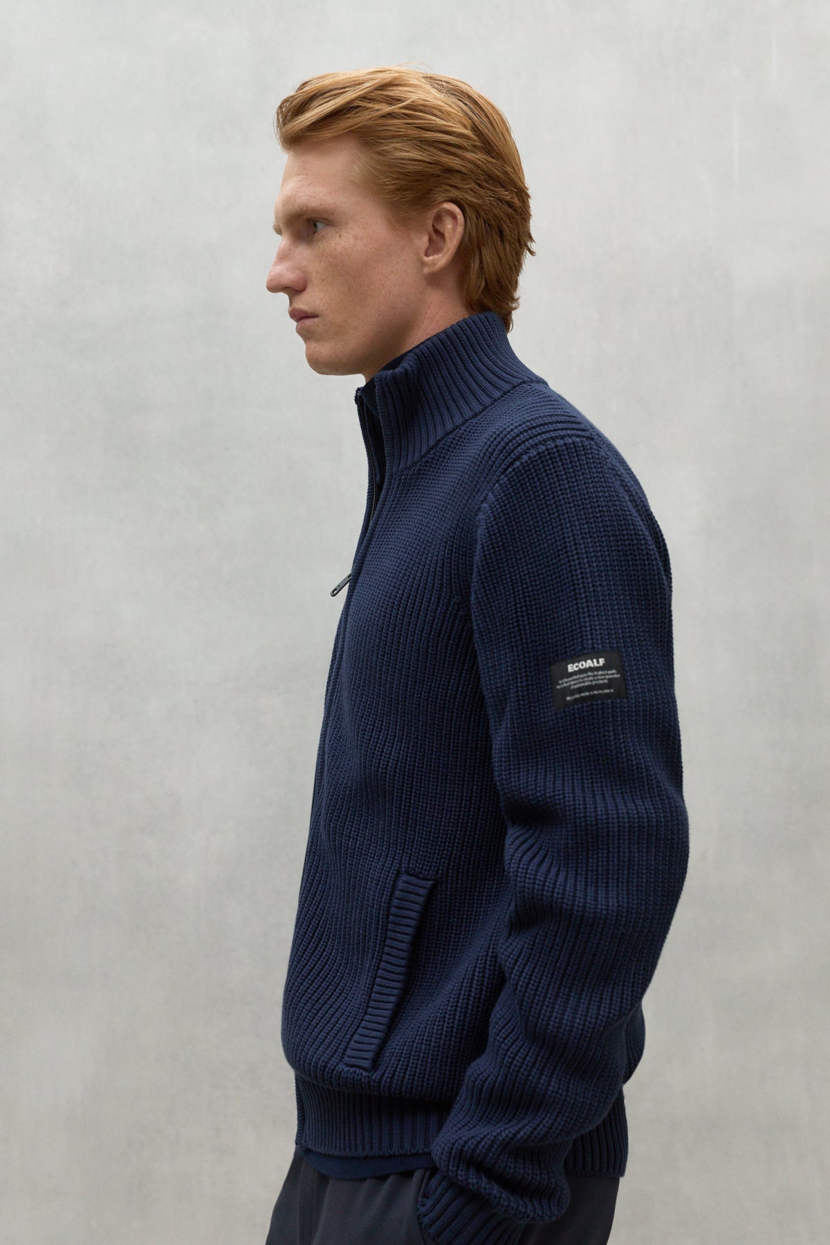 NAVY BLUE NASHI PULLOVER