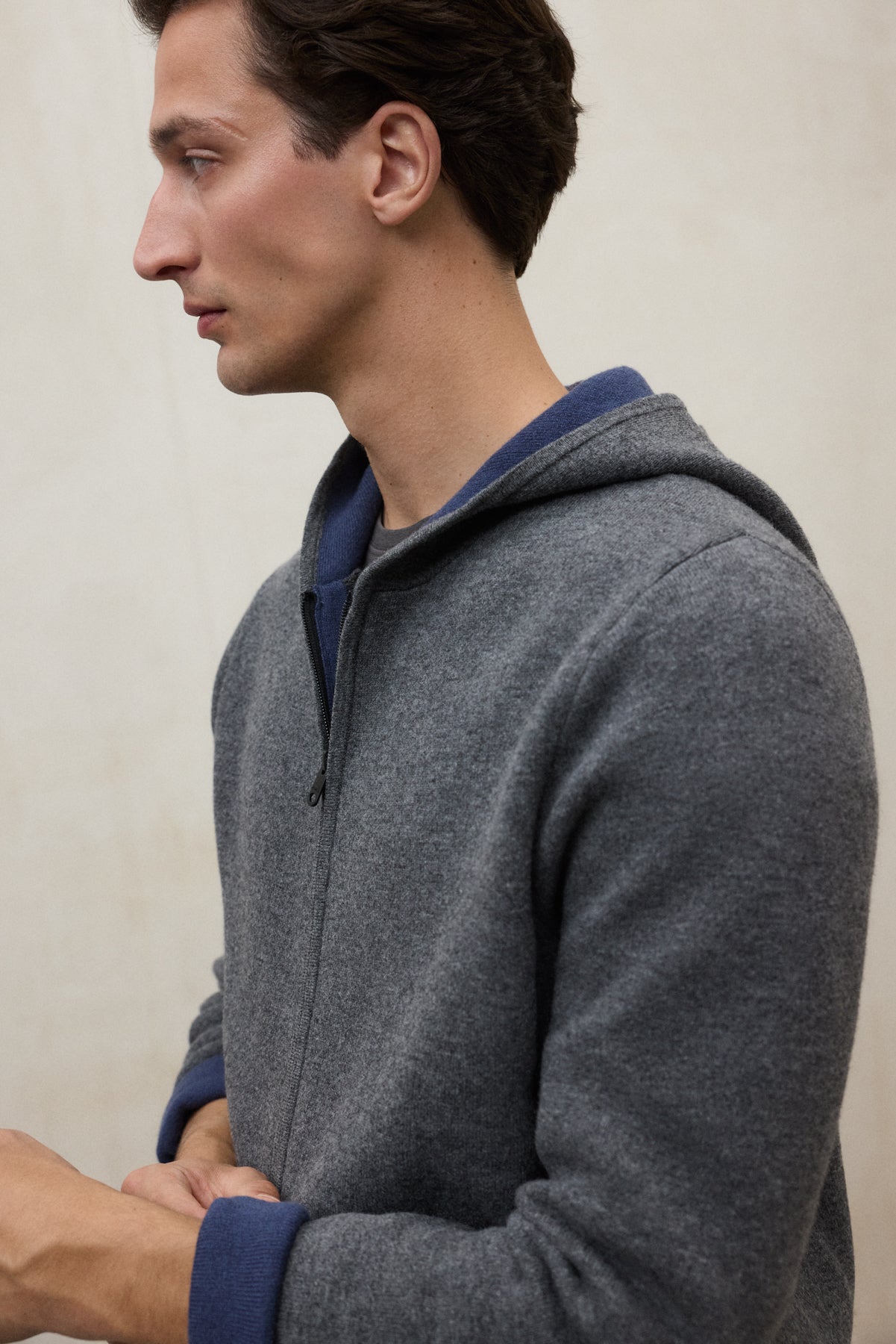 GREY OTU SWEATER