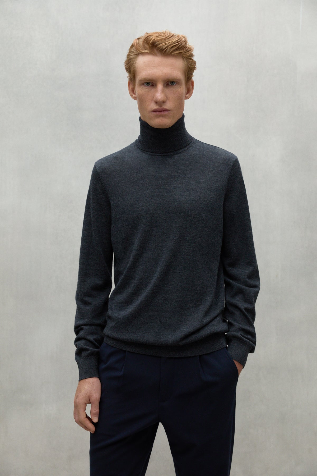 PULL SAUCO GRIS FONCÉ