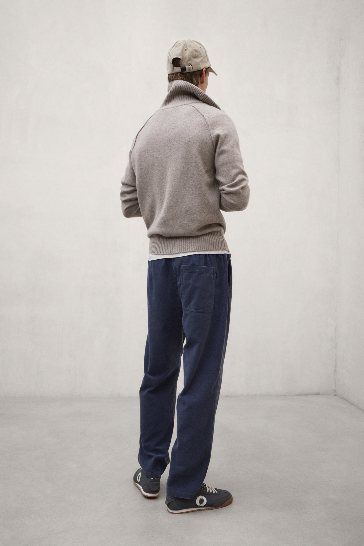 CAMEL UBEDO SWEATER