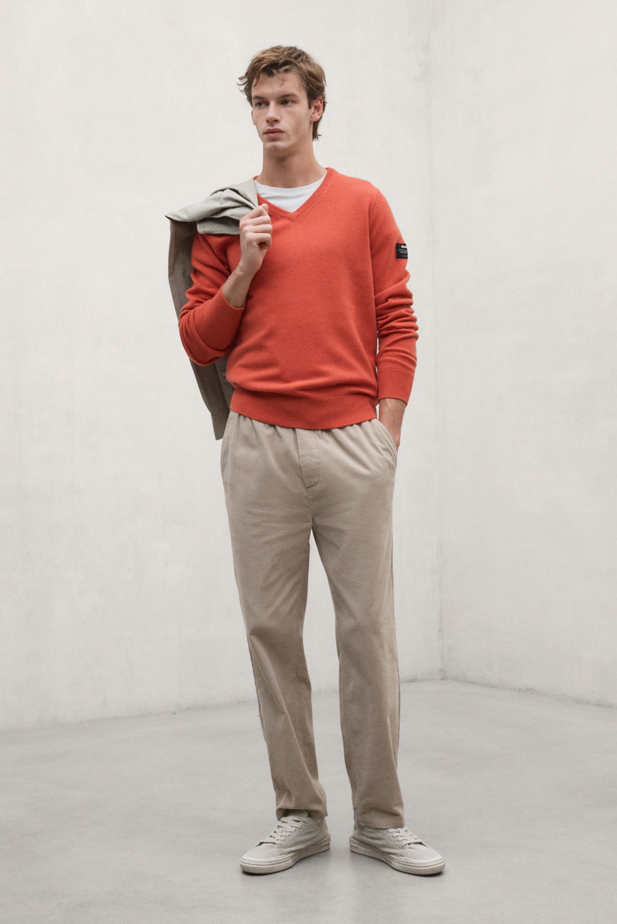 ORANGE VALLE SWEATER WITH LABEL
