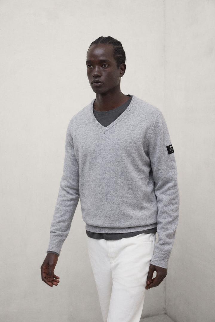 PULLOVER VALLE GRAU MIT ETIKETT