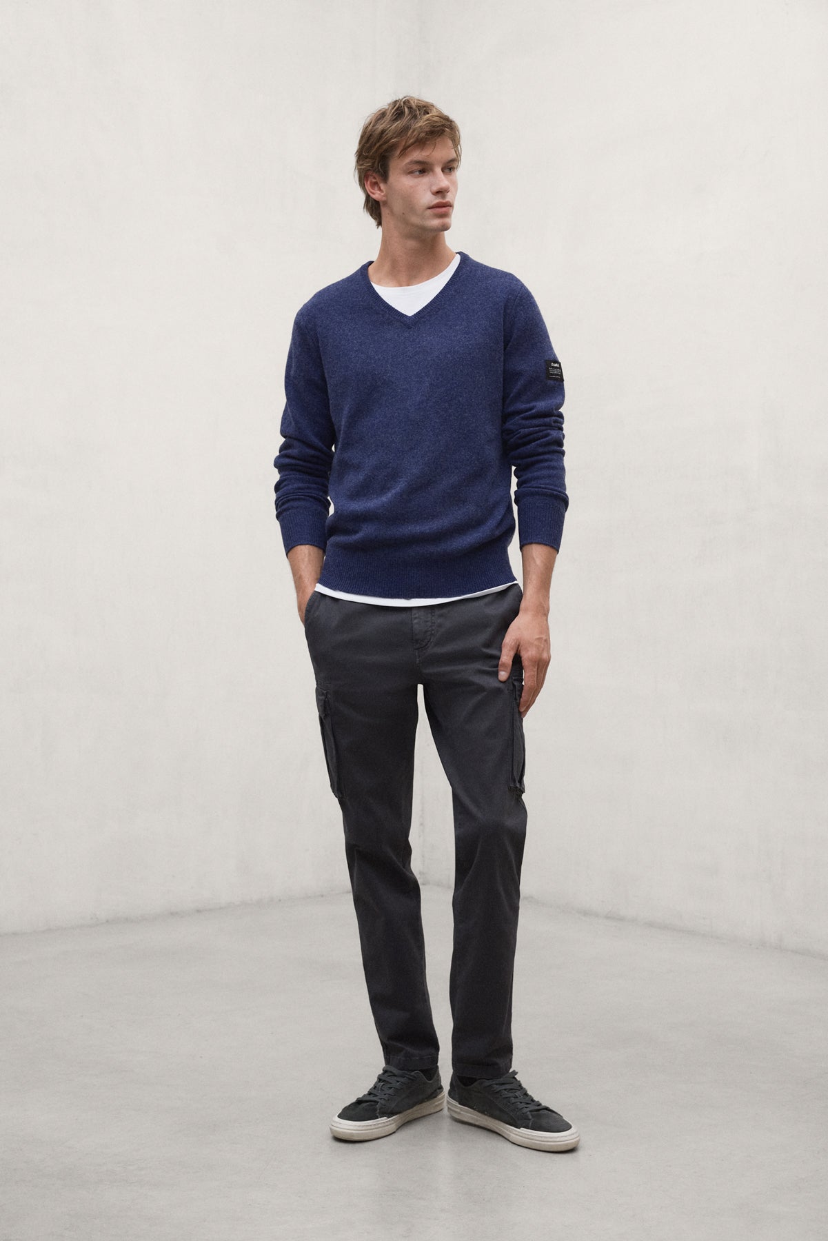 BLUE VALLE SWEATER WITH LABEL