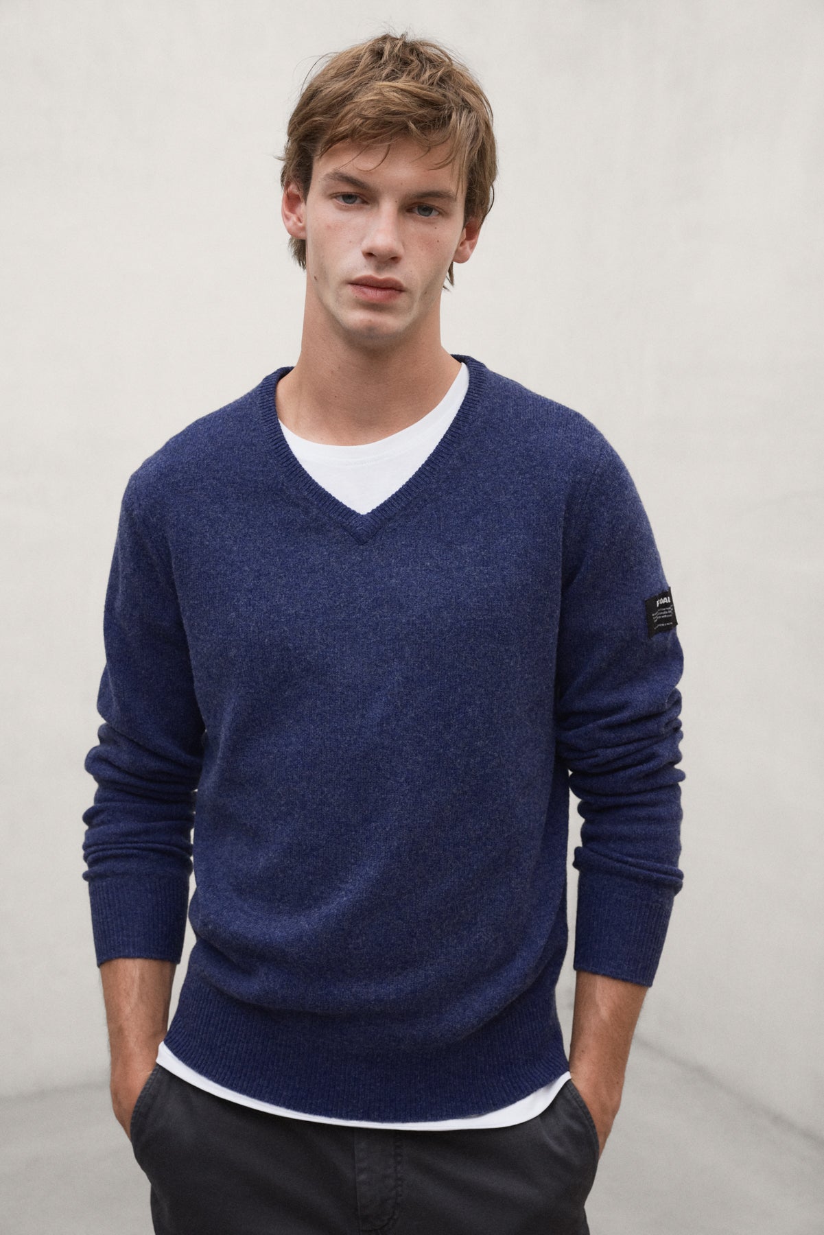 BLUE VALLE SWEATER WITH LABEL