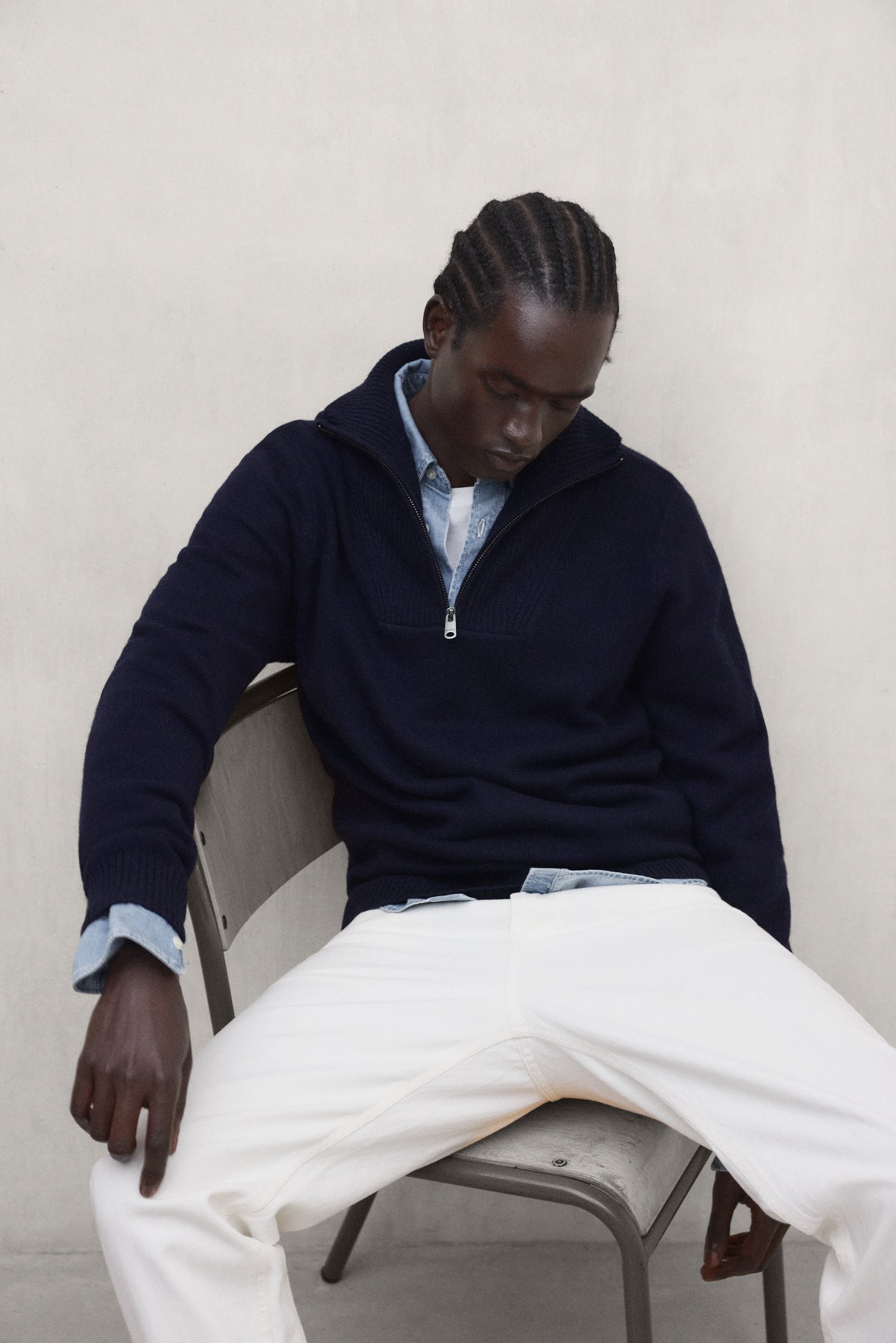 NAVY BLUE YECLO SWEATER