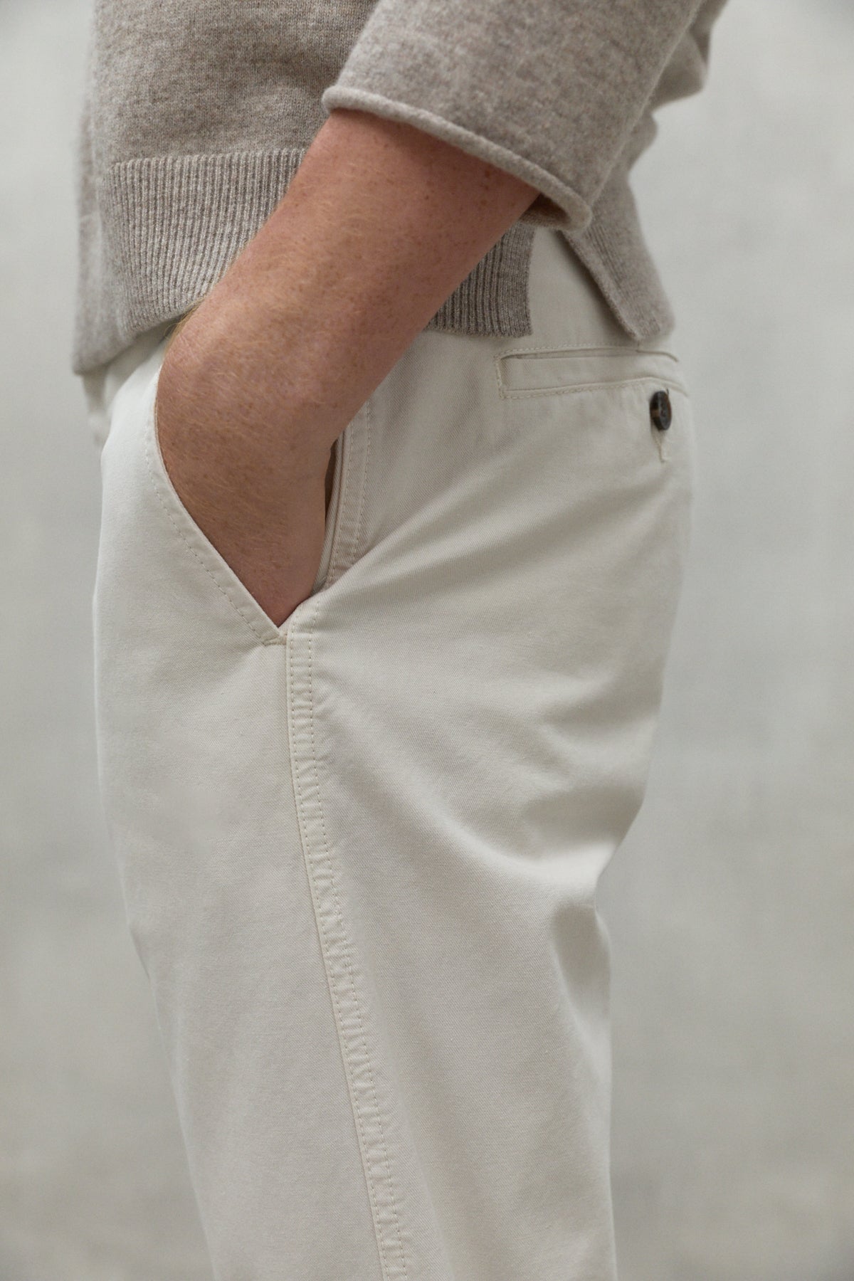 LIGHT BEIGE ARAS TROUSERS
