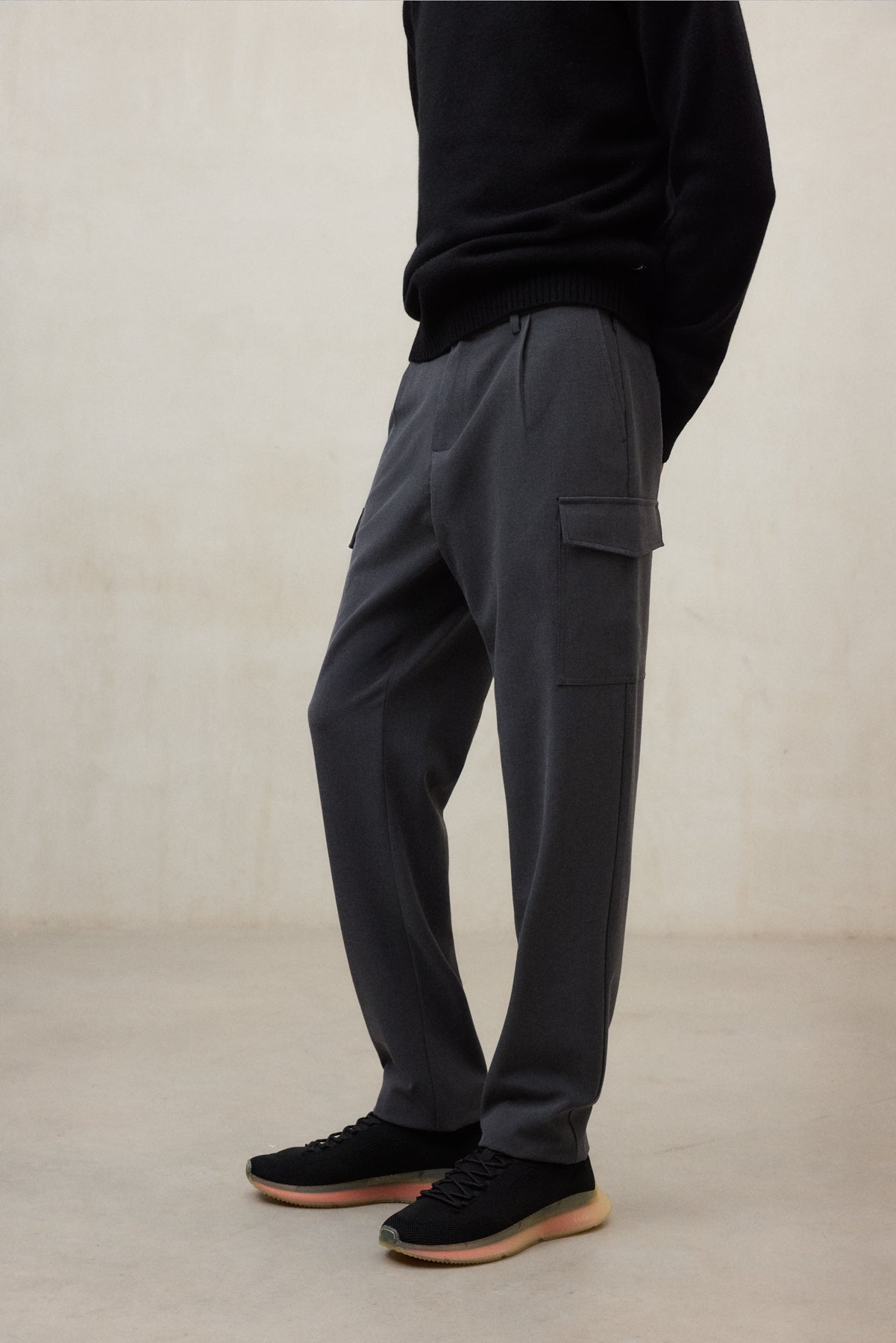 DARK GREY GENI TROUSERS